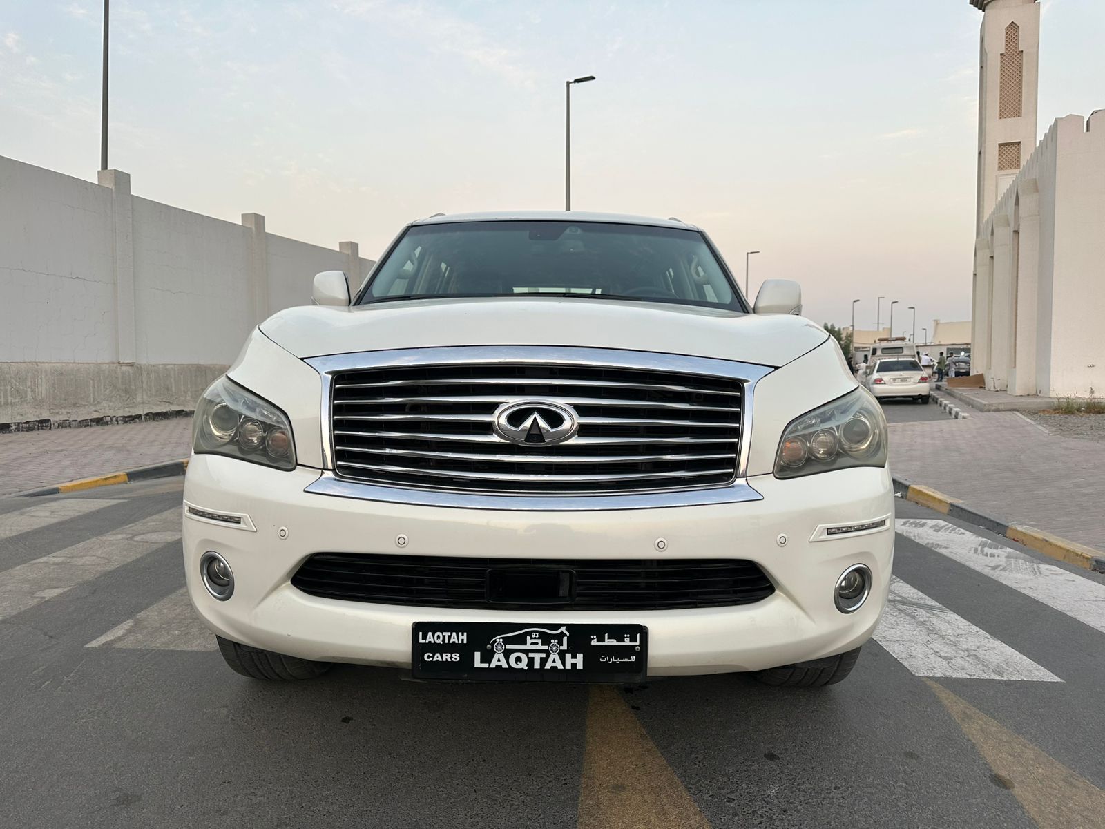 Infiniti QX80 2014