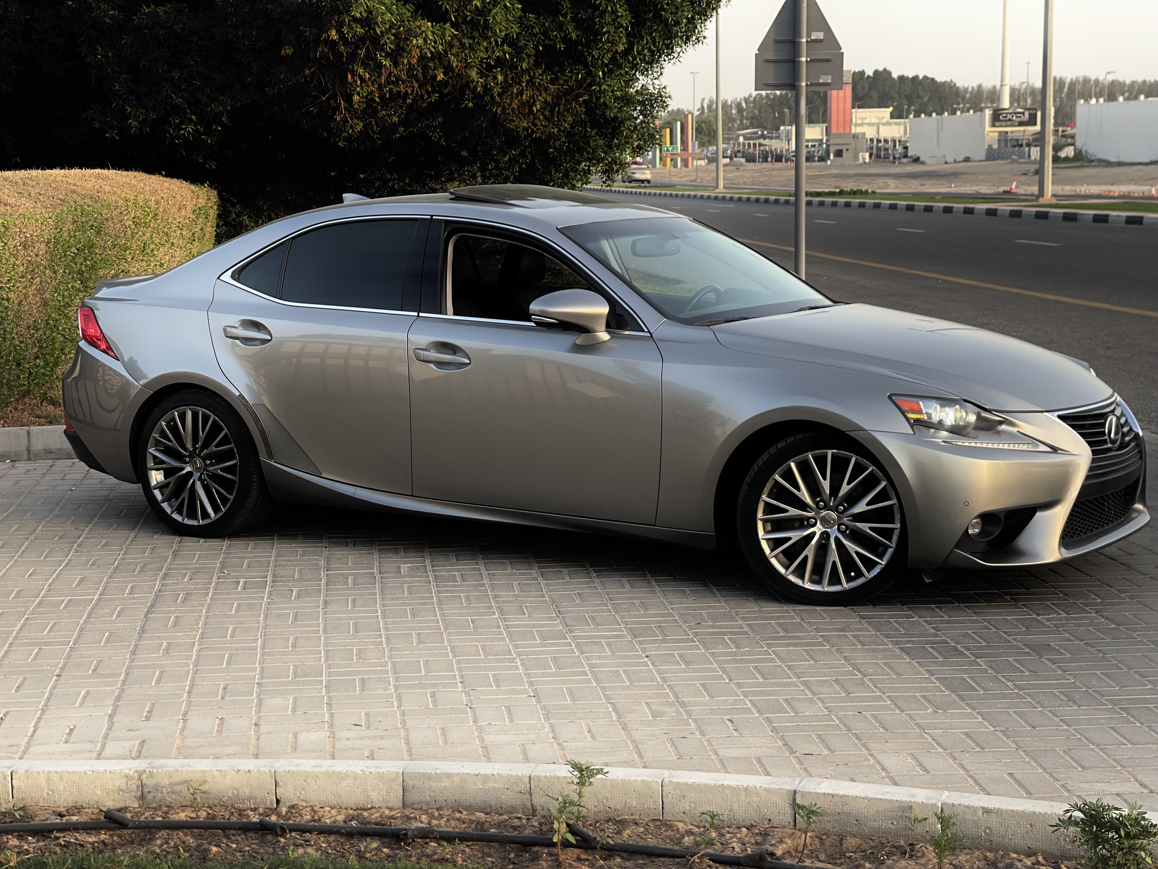 Lexus IS 2016 2L