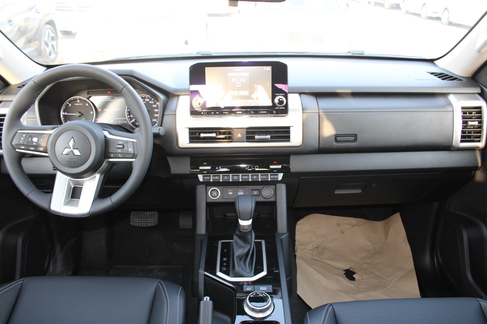 ميتسوبيشي L200 2025 2.4L