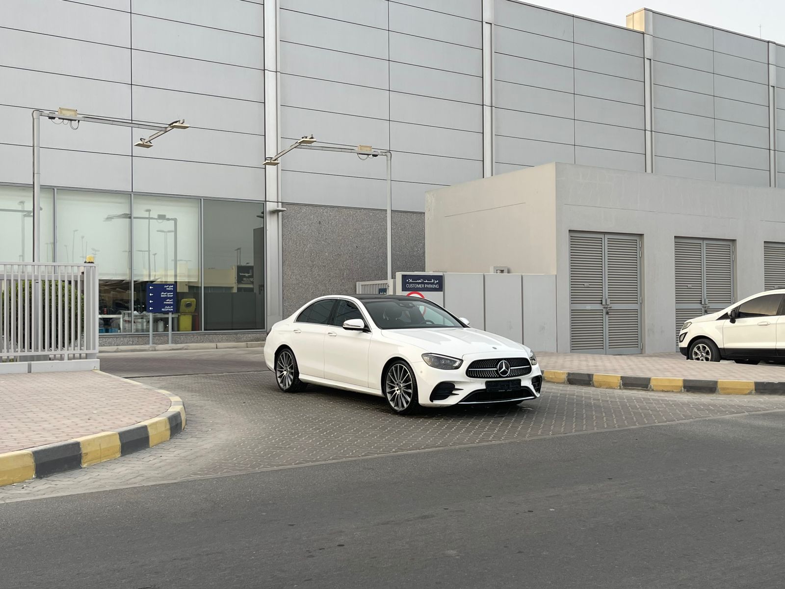 Mercedes Benz E Class 2021 1400L