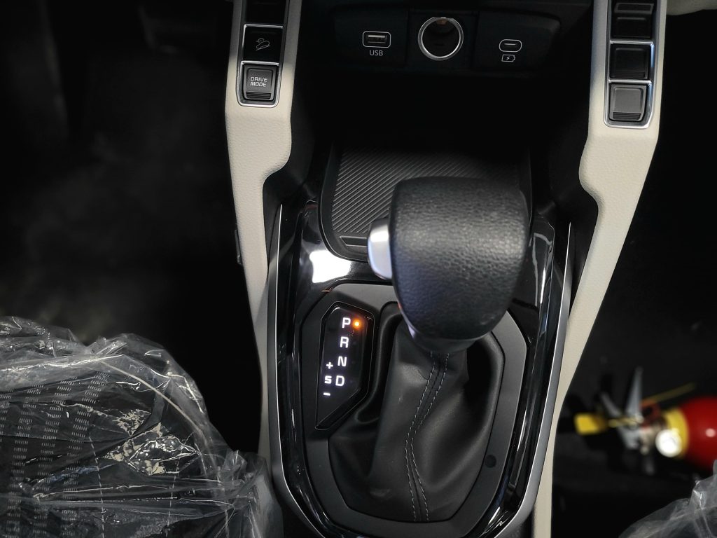 Kia Carens 2025 1.5L