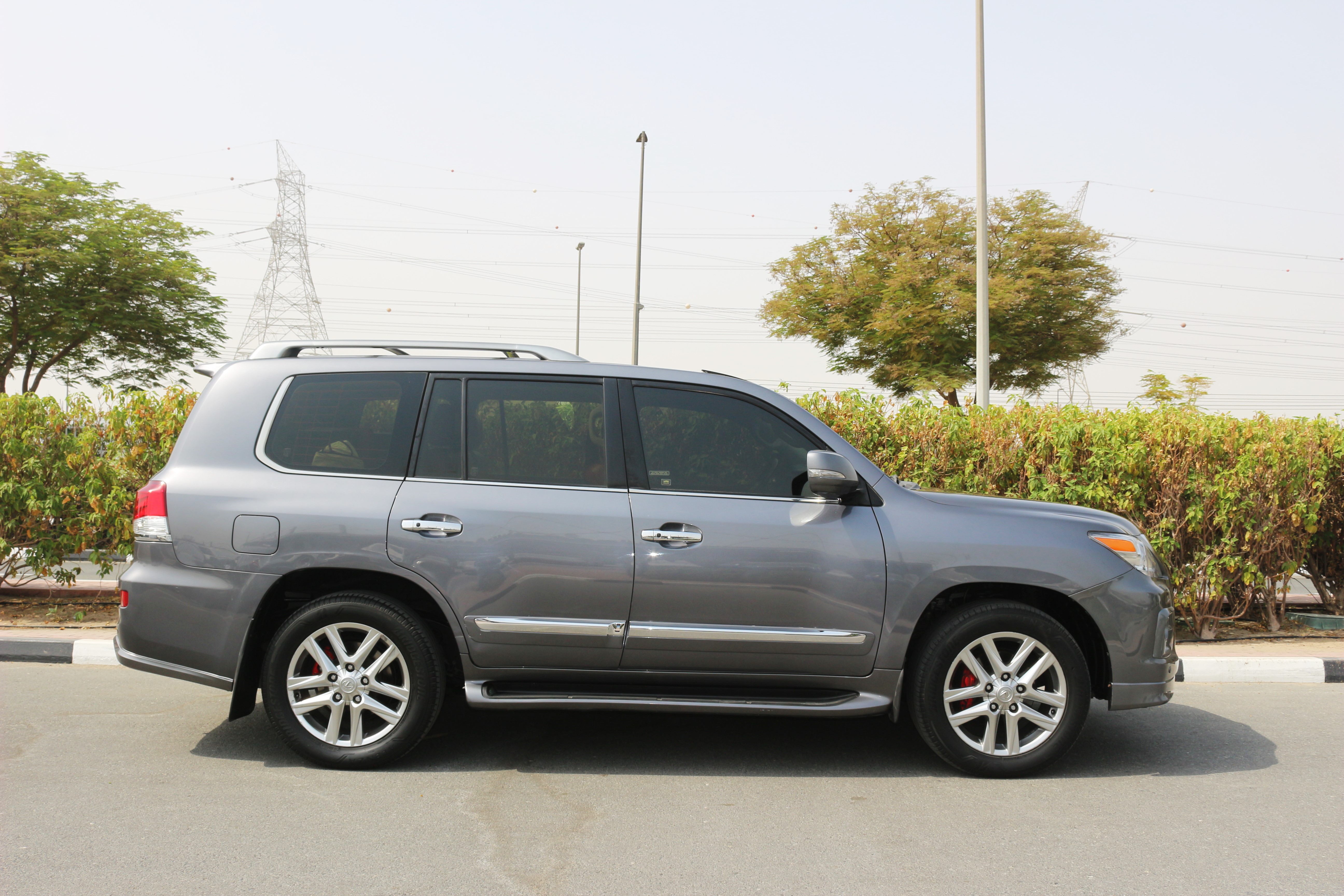 Lexus LX 2013