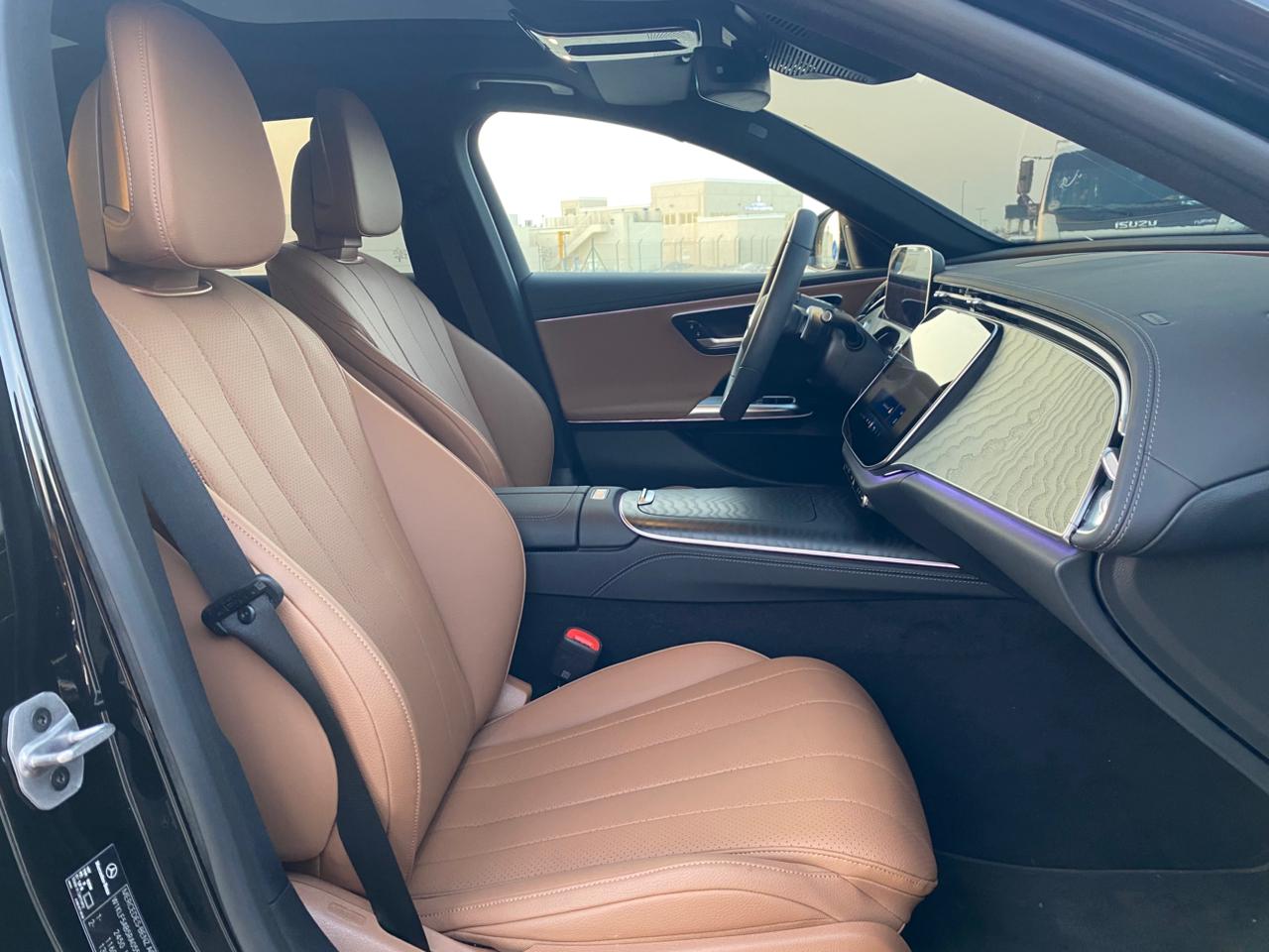مرسيدس بنز E Class 2024 2L