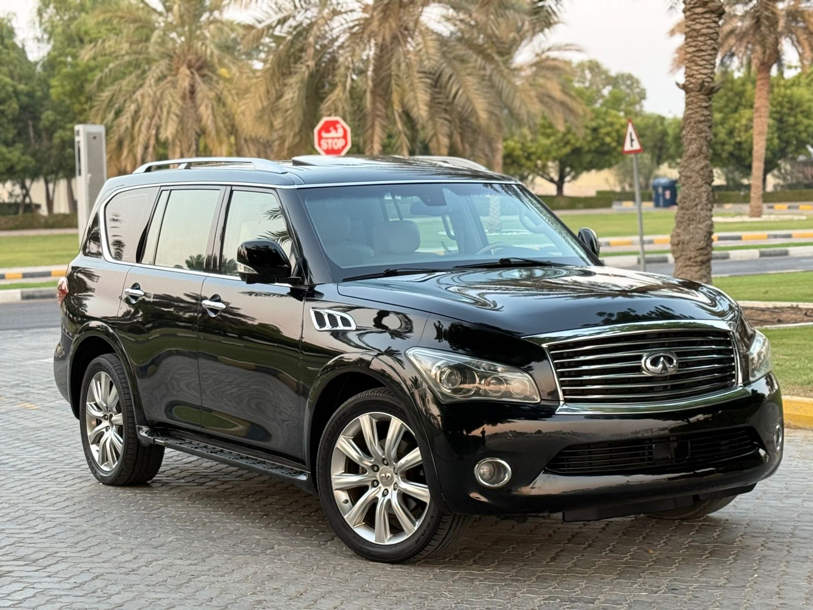 انفينيتي QX56 2011 5000L