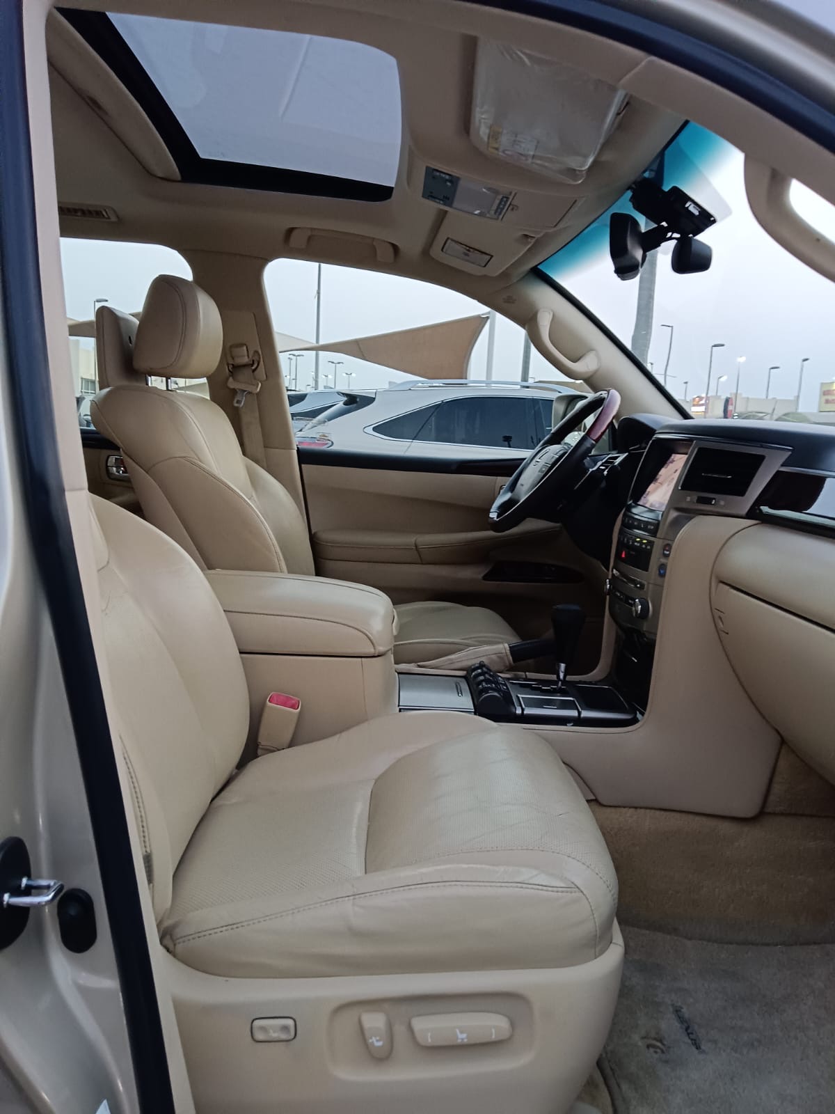 Lexus LX 2013 5700L