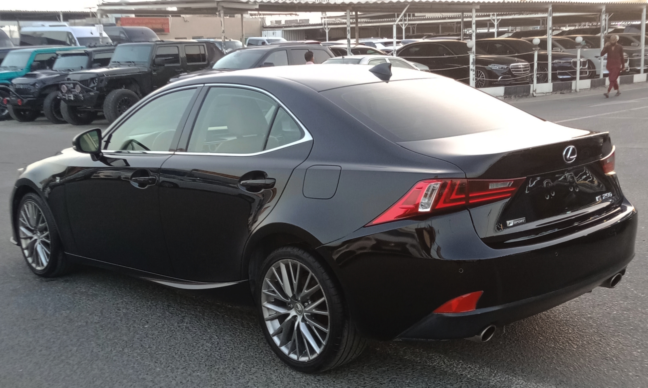Lexus IS 2015 2.5L