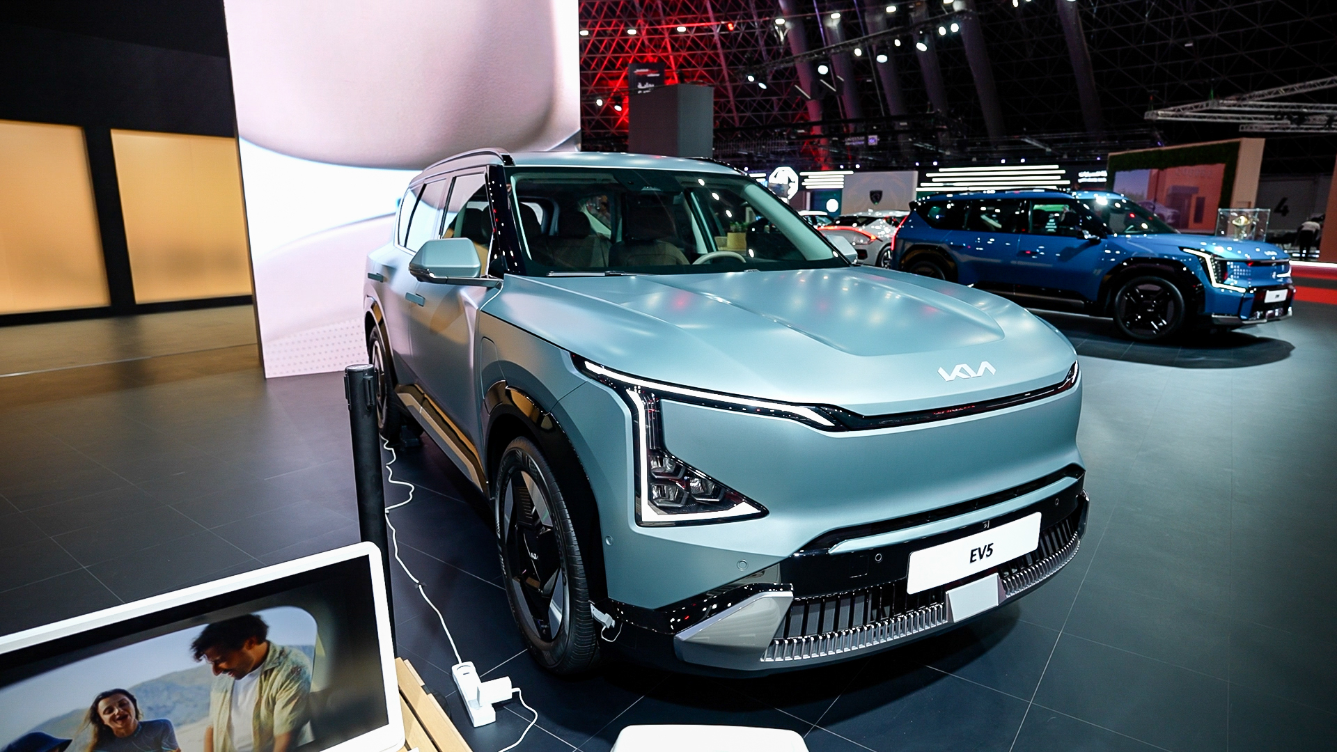 https://gcc-1307444343.cos.accelerate.myqcloud.com/cc/car-image/1a5660d9