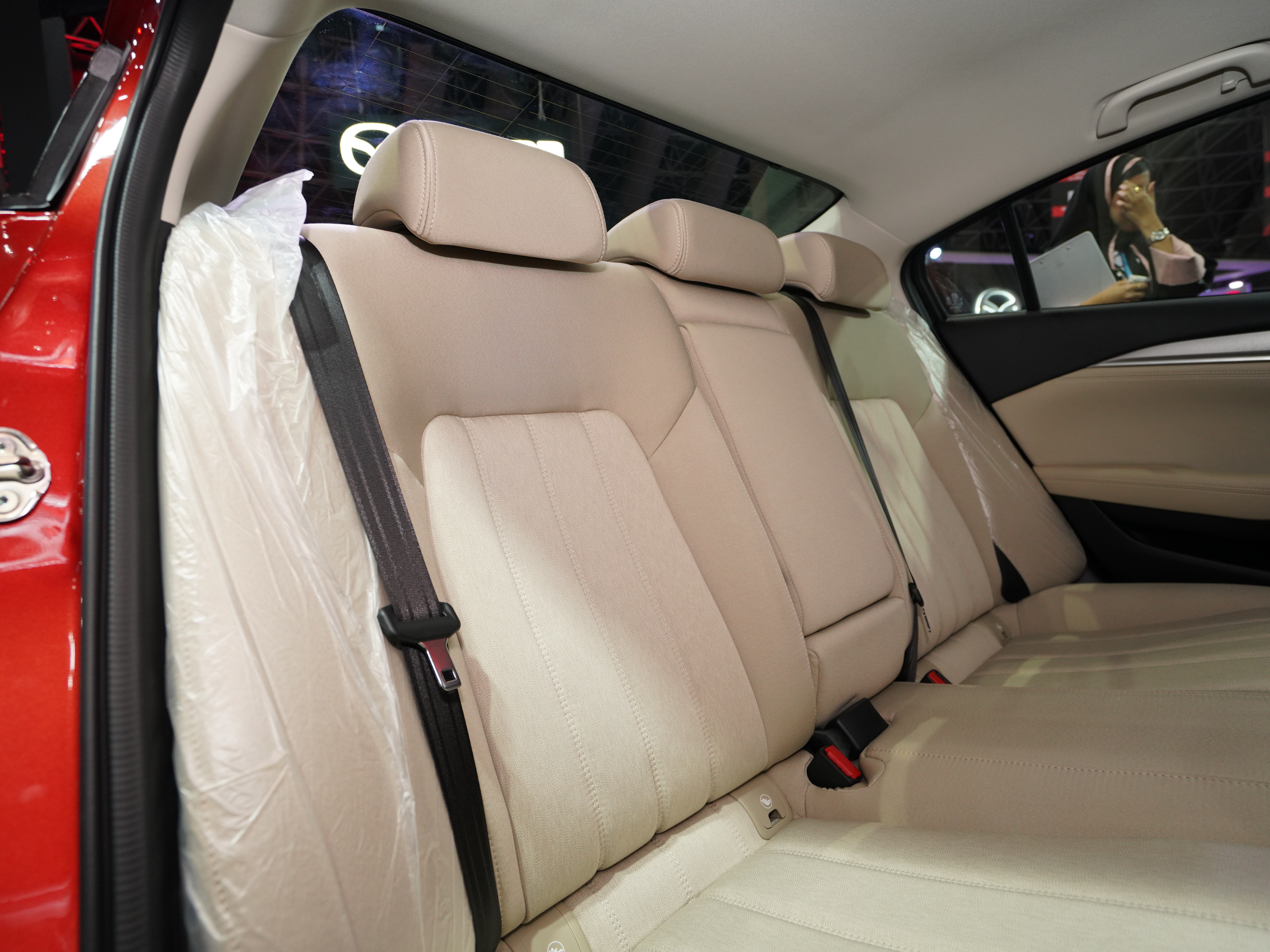https://gcc-1307444343.cos.accelerate.myqcloud.com/cc/car-image/1a78ed8e