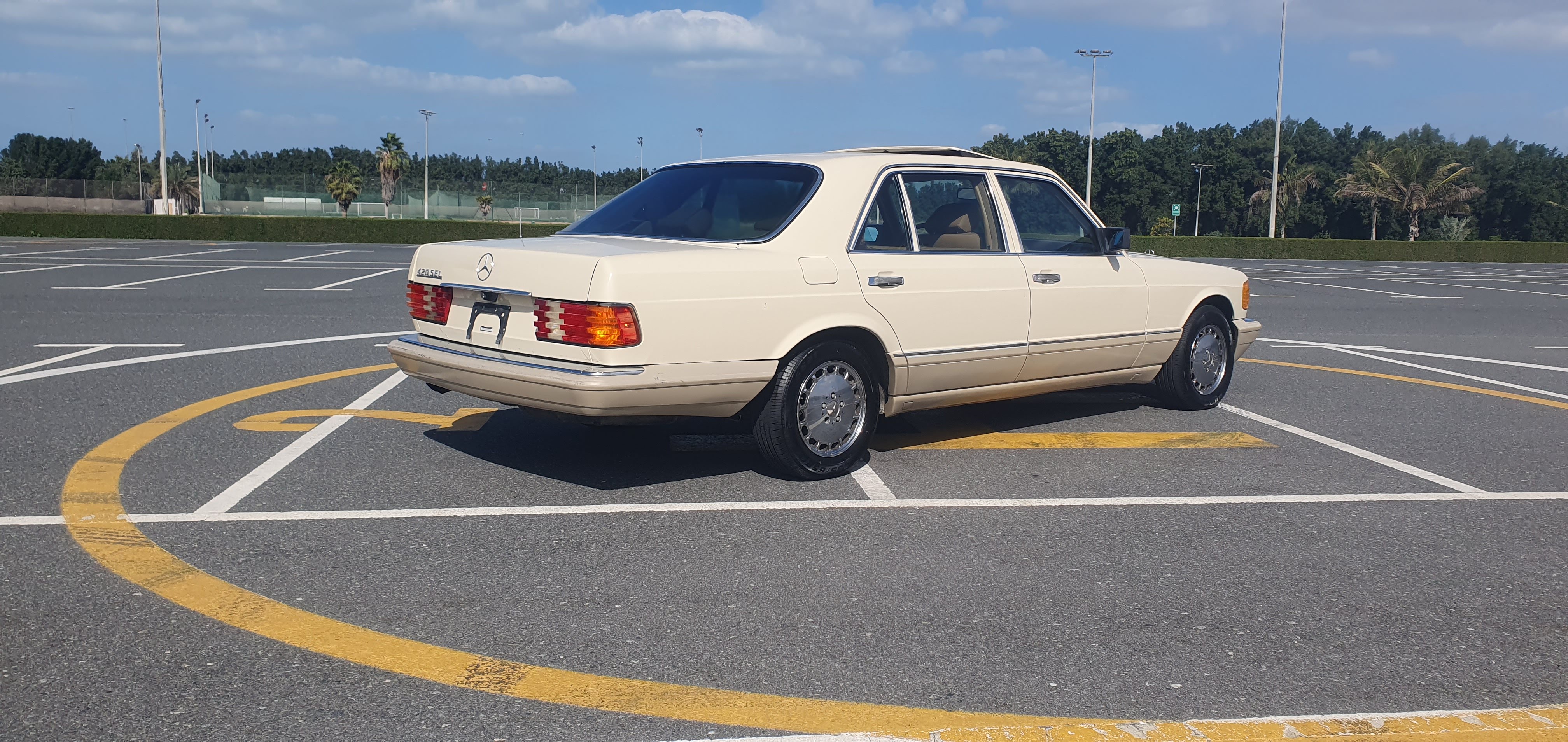 Mercedes Benz S Class AMG 1990 4.2L