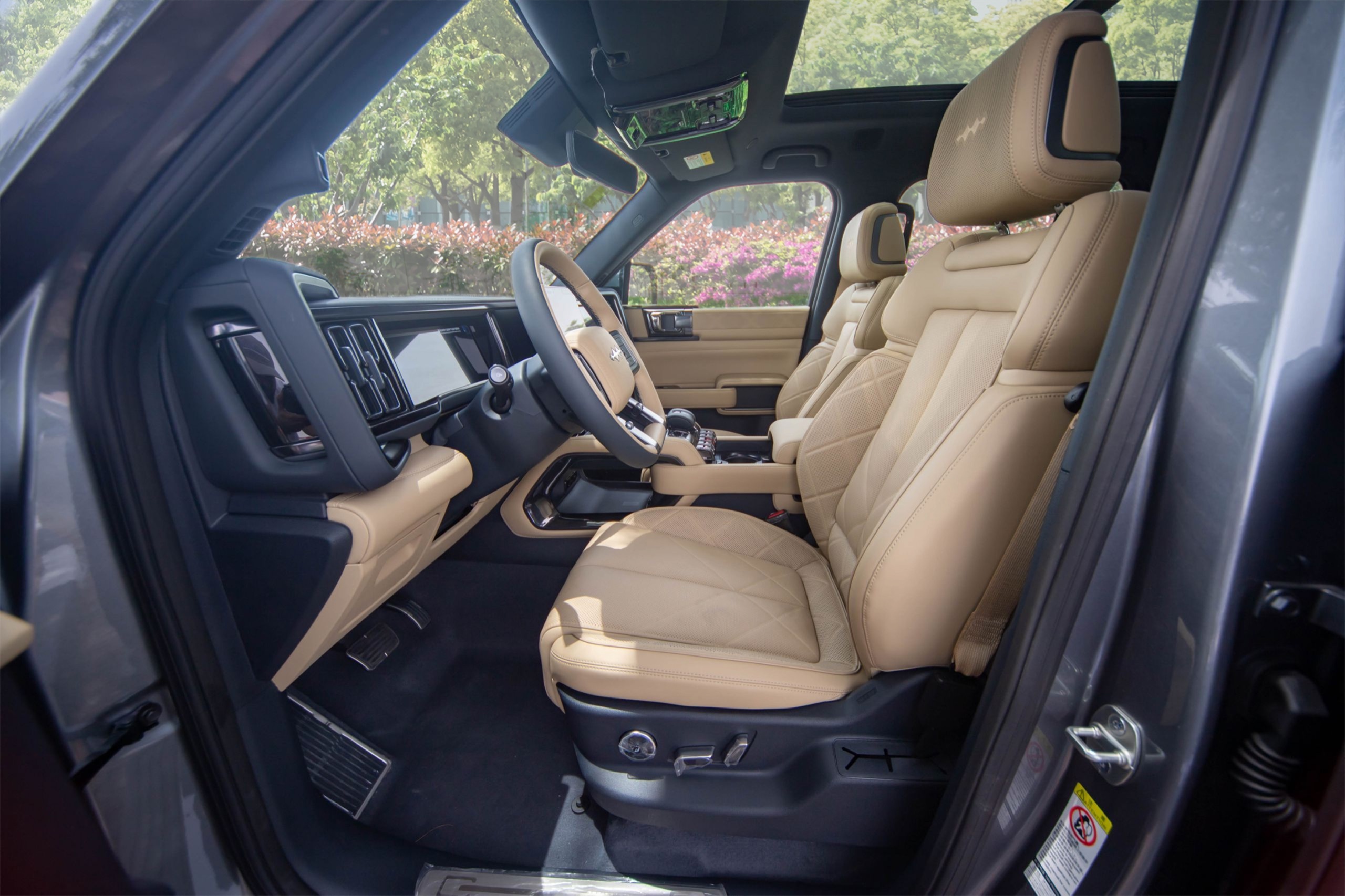 BYD Leopard 5 2025 1.5L