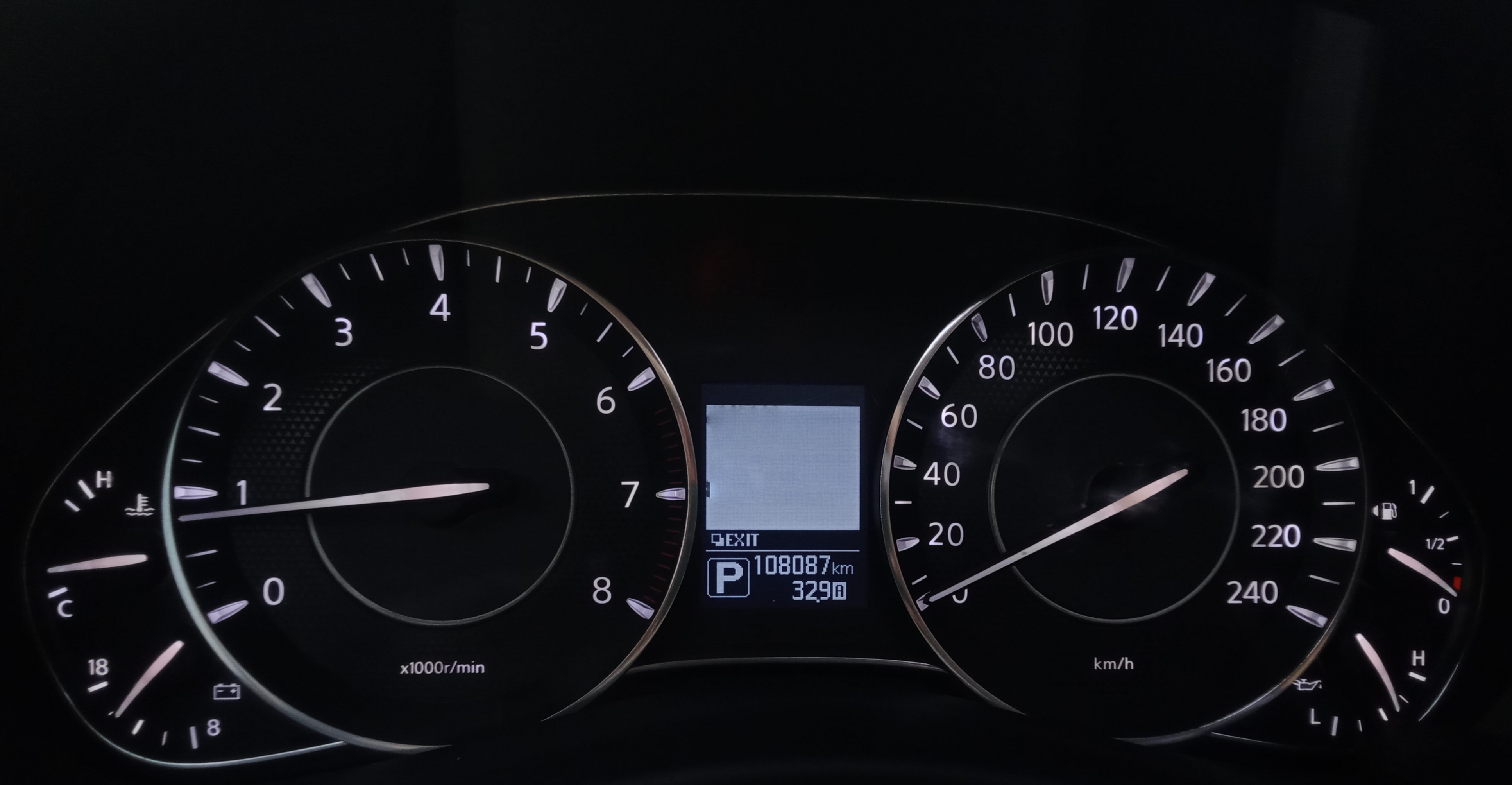 Nissan Patrol 2014 5552L