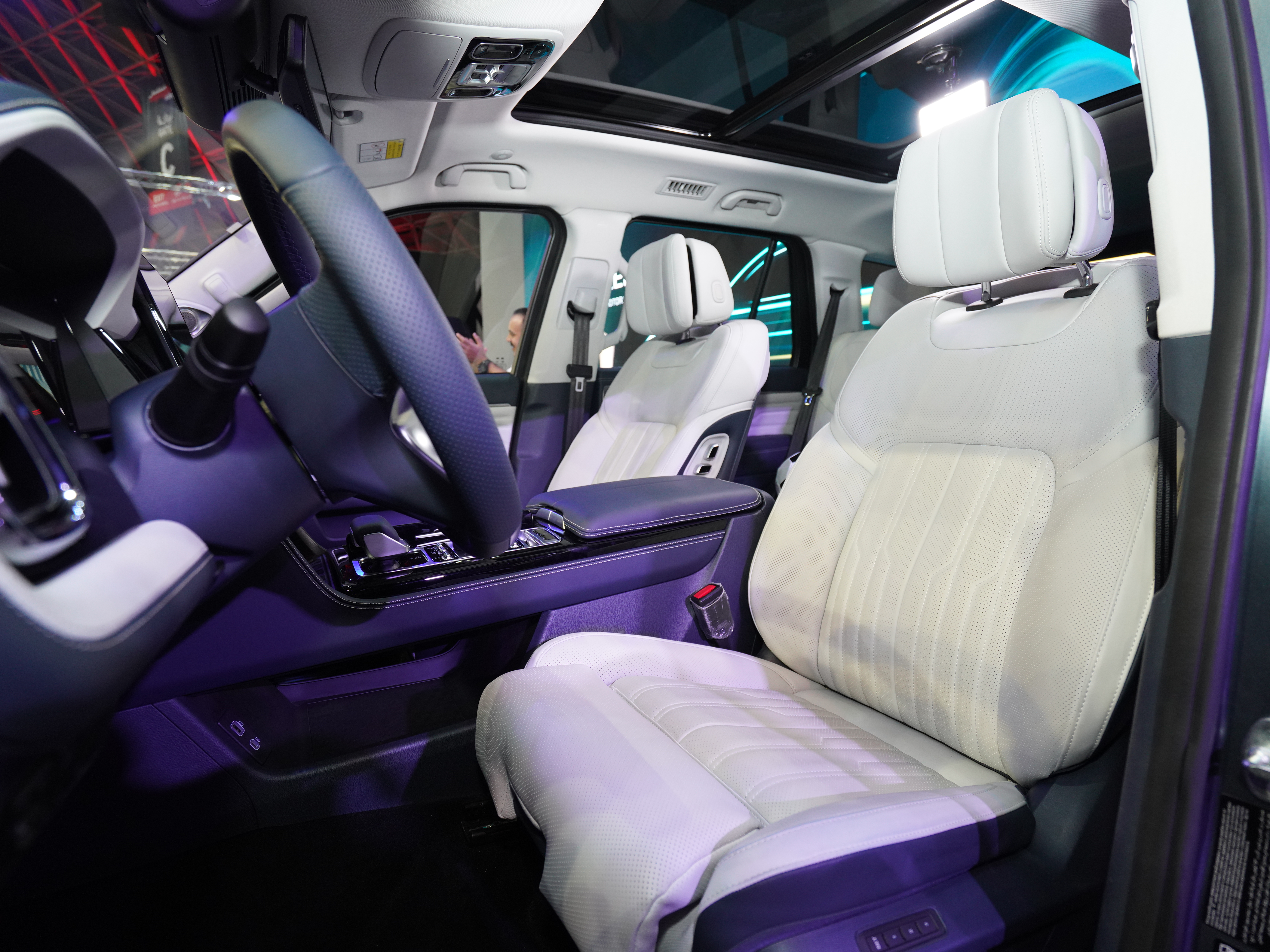 Discover BAIC BAIC BJ60 Exterior Interior Images.Find all aspects and details of cars.