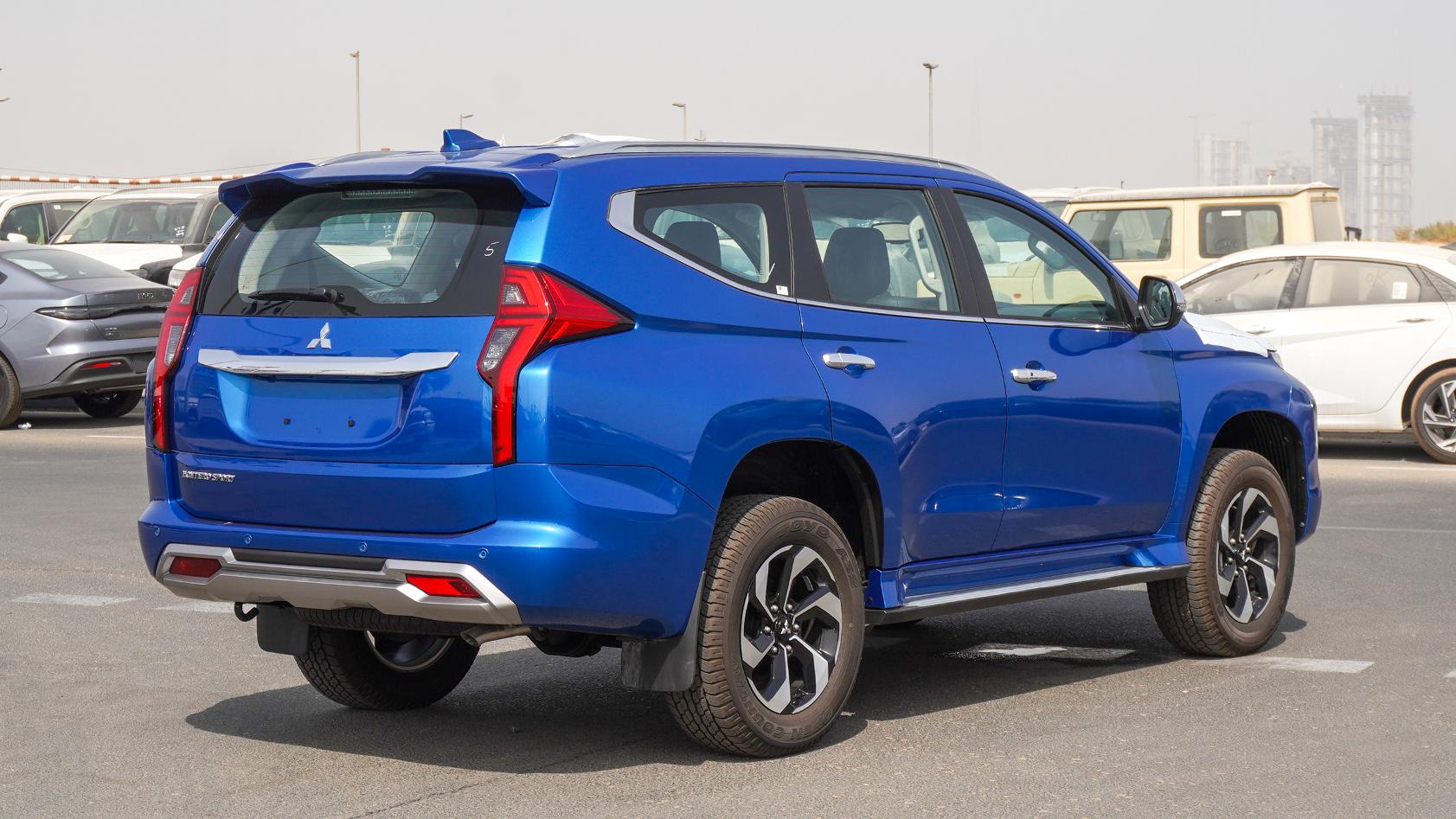 Mitsubishi Montero 2025