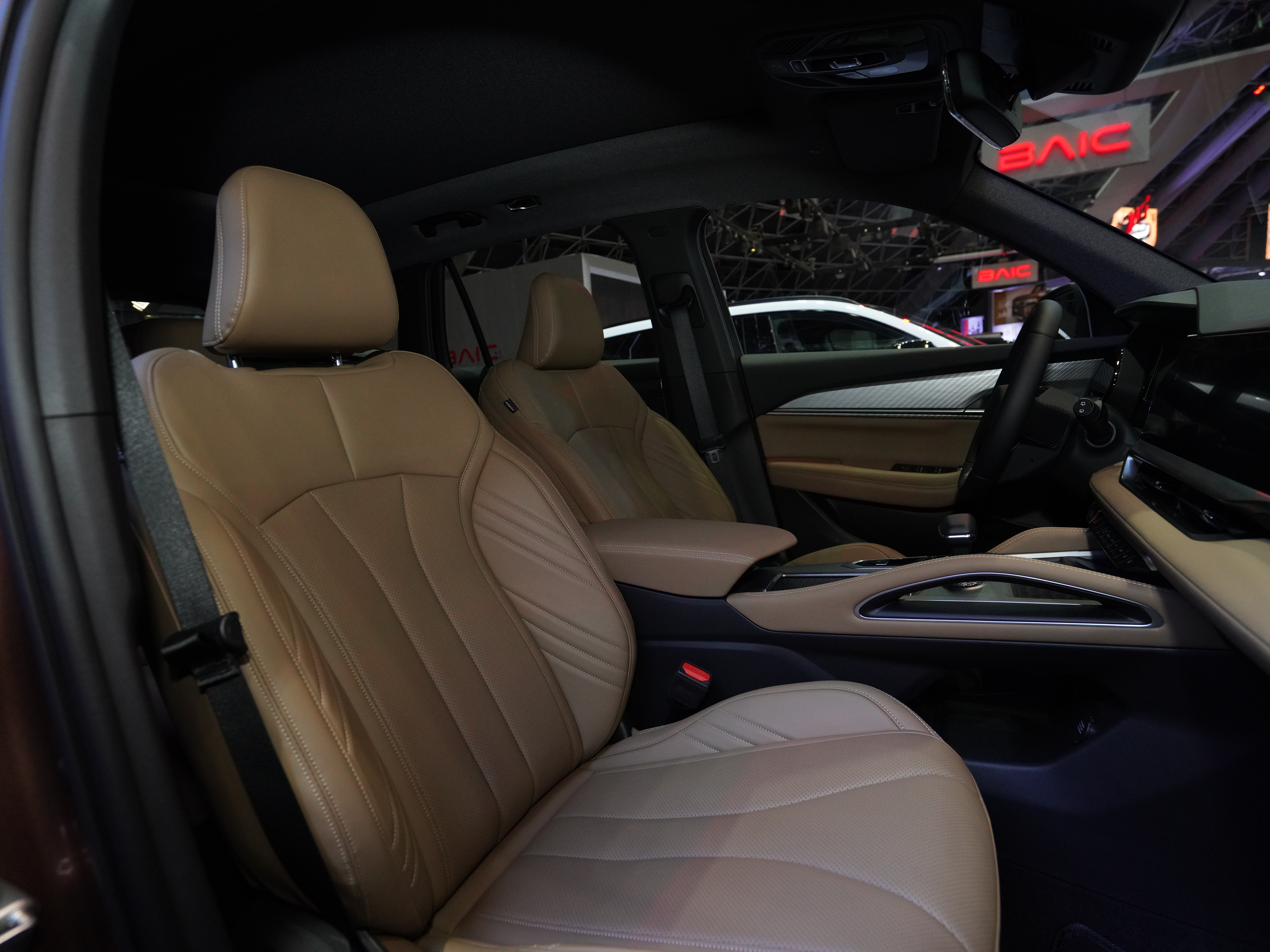 https://gcc-1307444343.cos.accelerate.myqcloud.com/cc/car-image/1dab7579