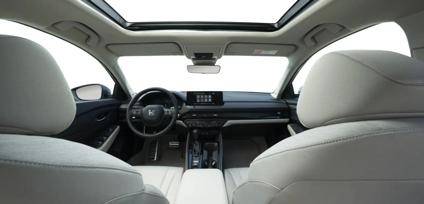 Discover Honda Honda Accord HEV Exterior Interior Images.Find all aspects and details of cars.