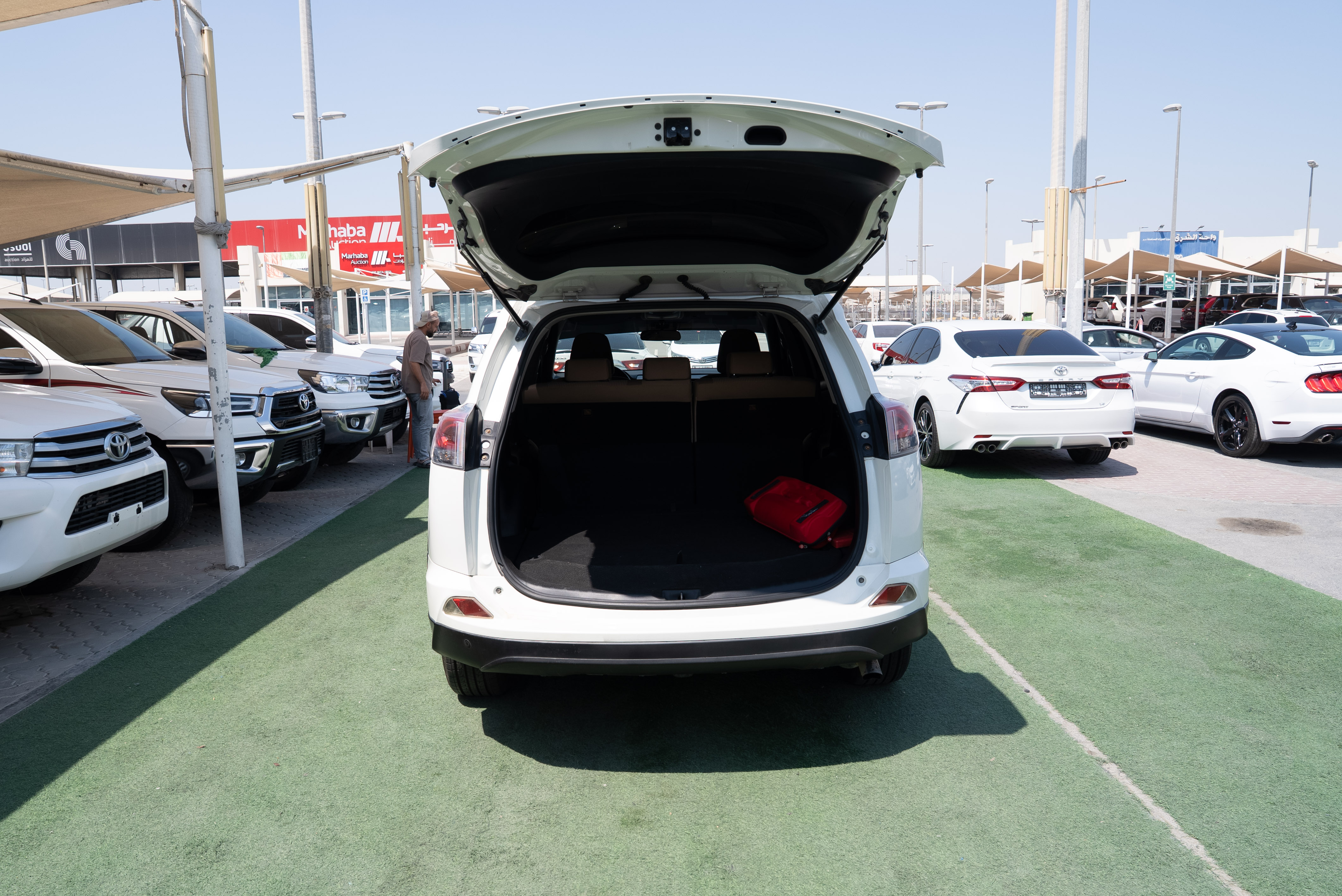 https://gcc-1307444343.cos.accelerate.myqcloud.com/cc/car-image/264b8223
