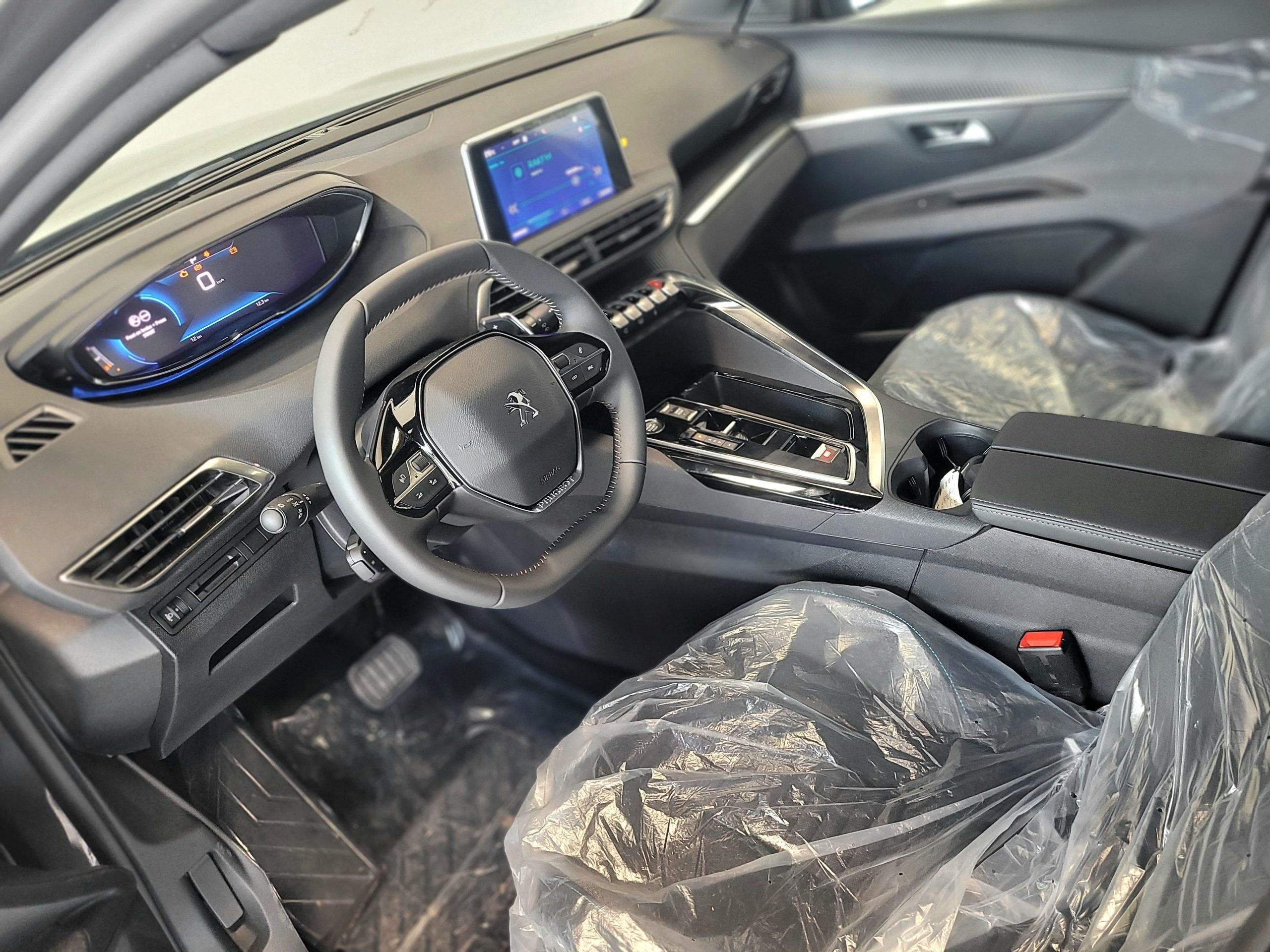 Peugeot 3008 2025 1.6L