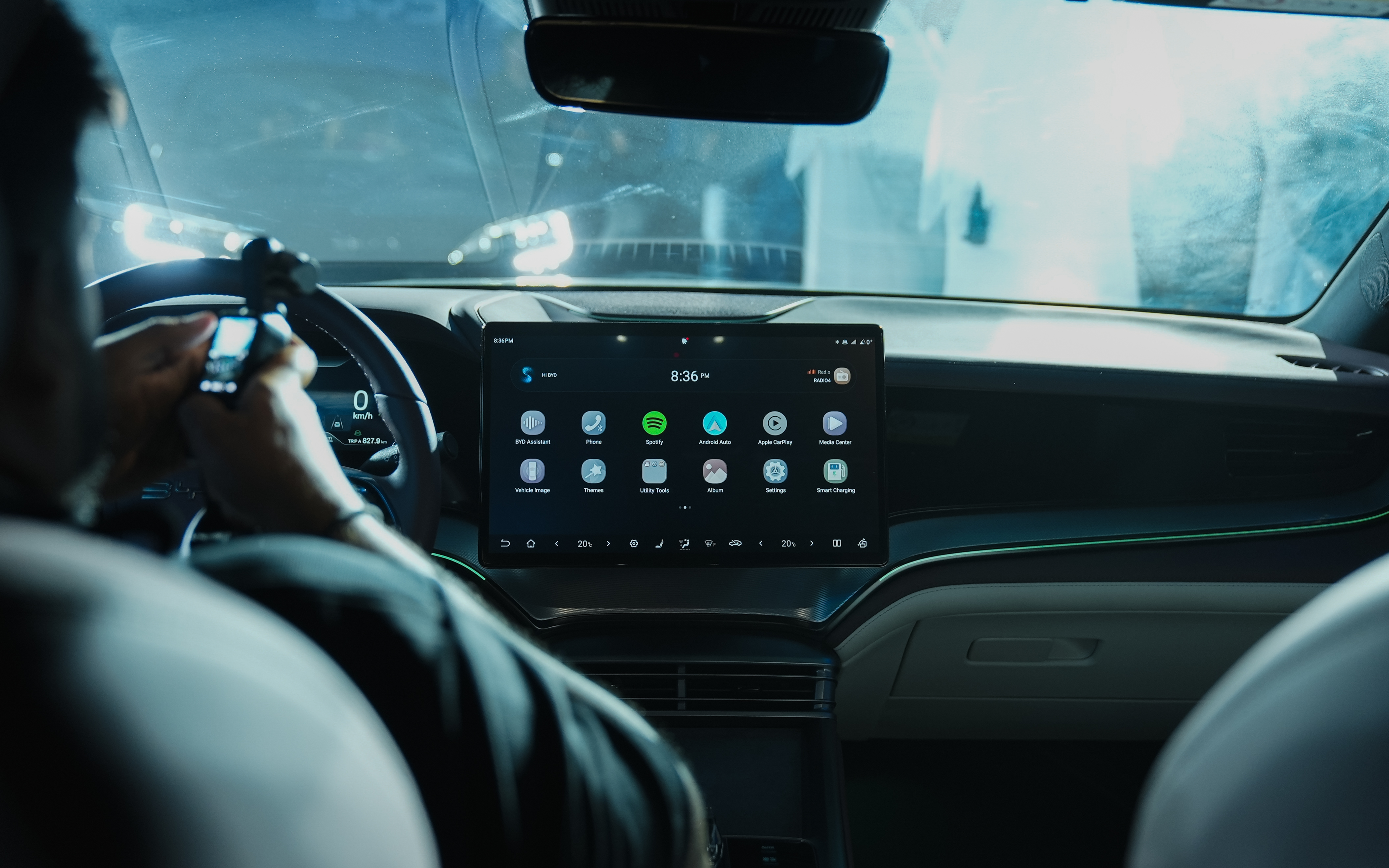 https://gcc-1307444343.cos.accelerate.myqcloud.com/cc/car-image/28104426