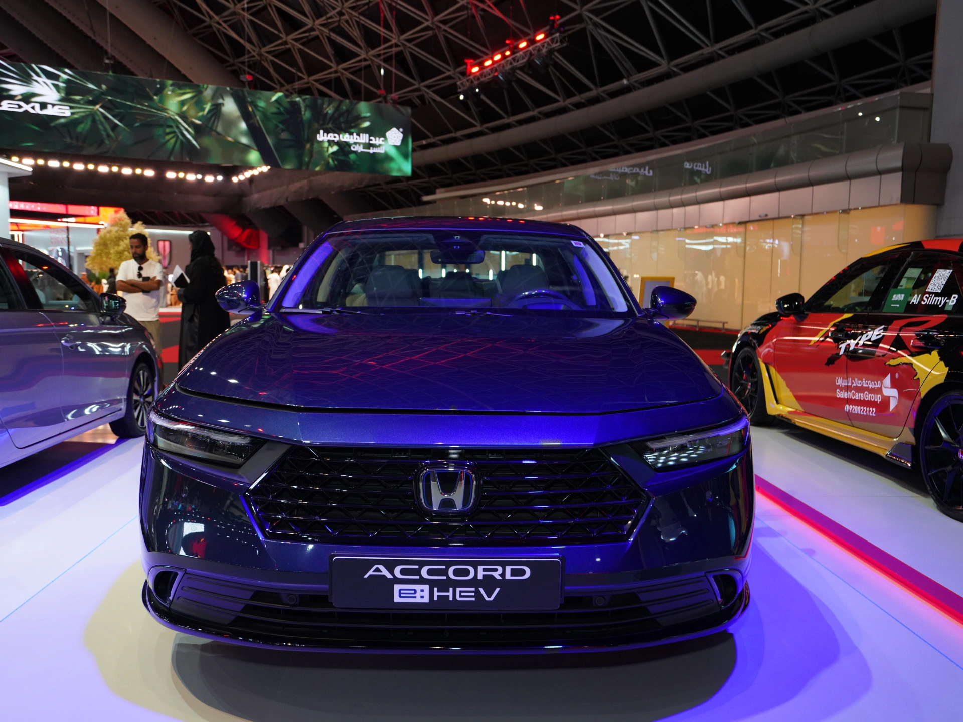 Discover Honda Honda Accord HEV Exterior Interior Images.Find all aspects and details of cars.