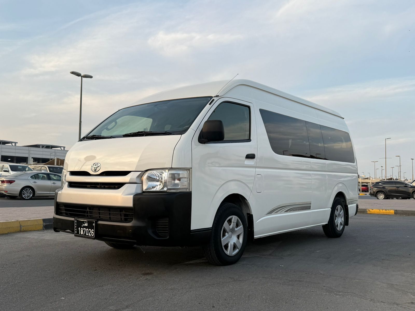 Toyota Hiace 2017