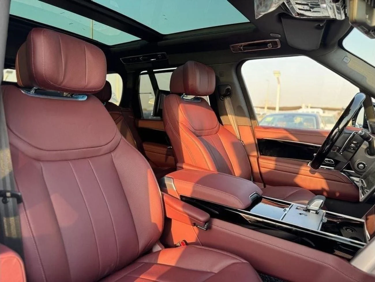 Discover undefined undefined Exterior Interior Images.Find all aspects and details of cars.