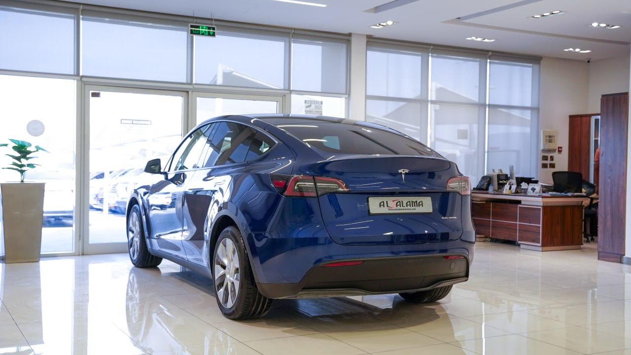 Tesla Model Y 2021