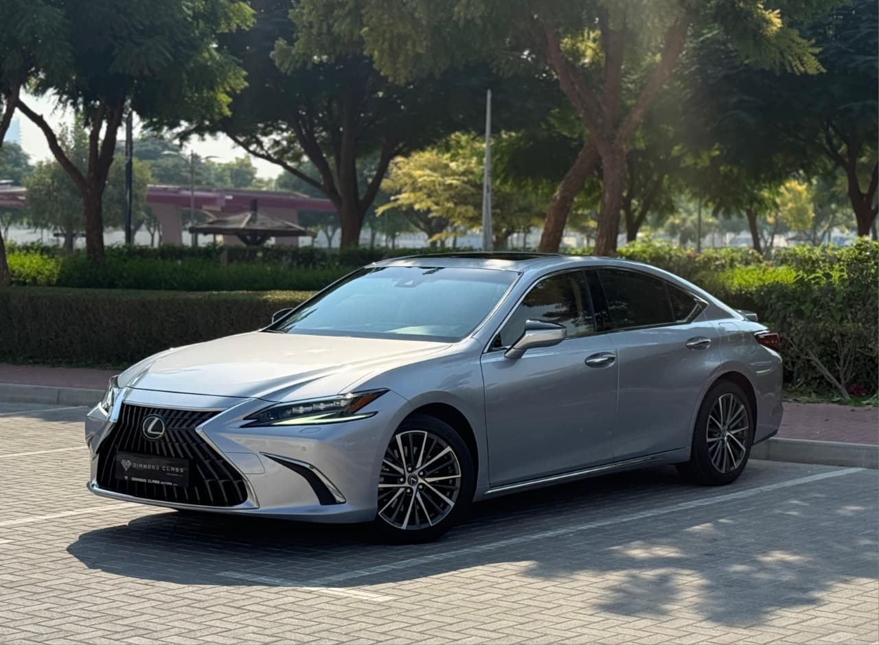 Lexus ES 2023