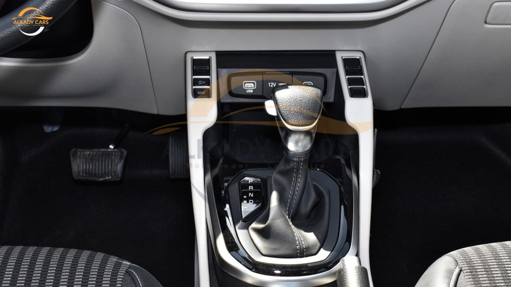 Kia Carens 2025 1.5L
