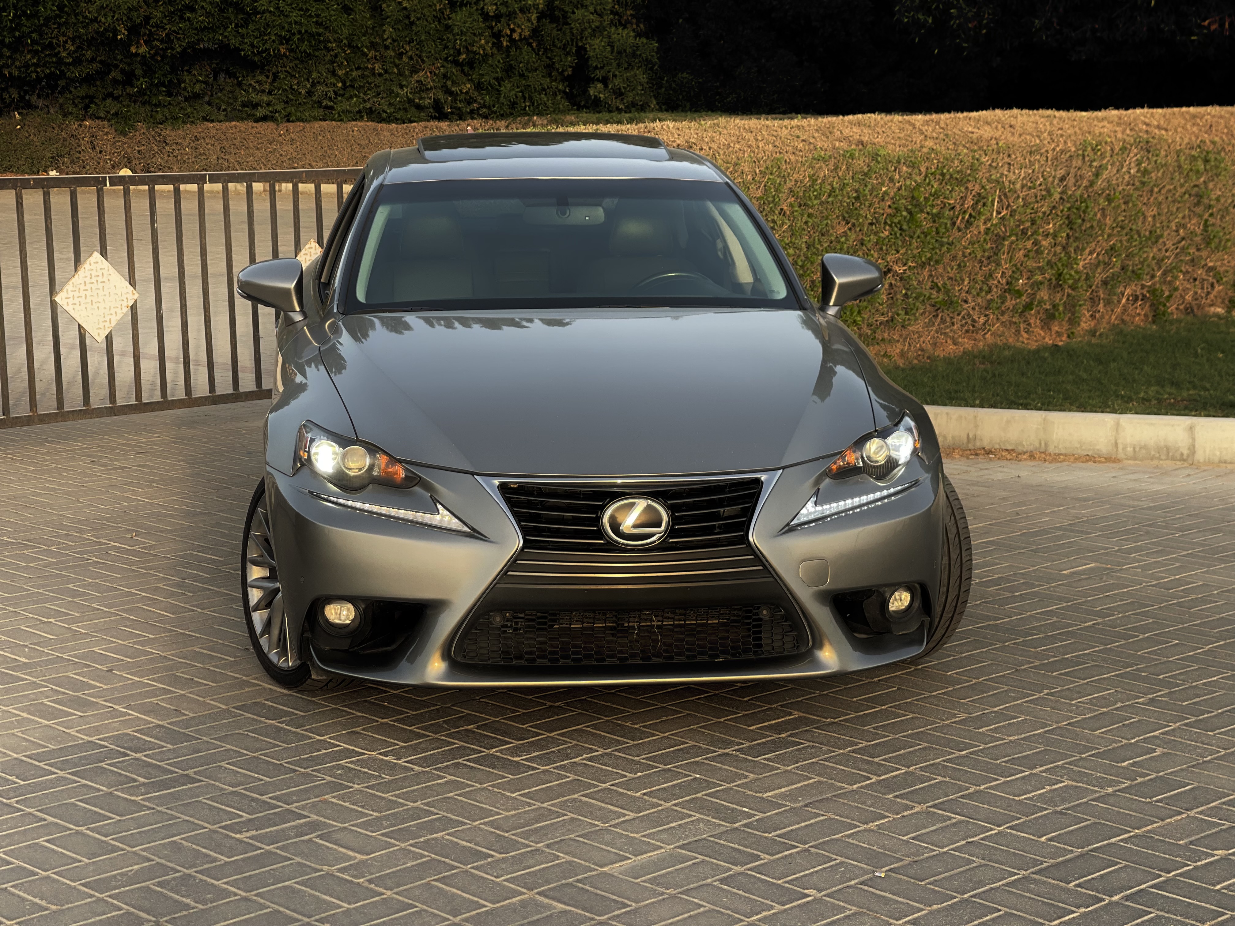 Lexus IS 2016 2L