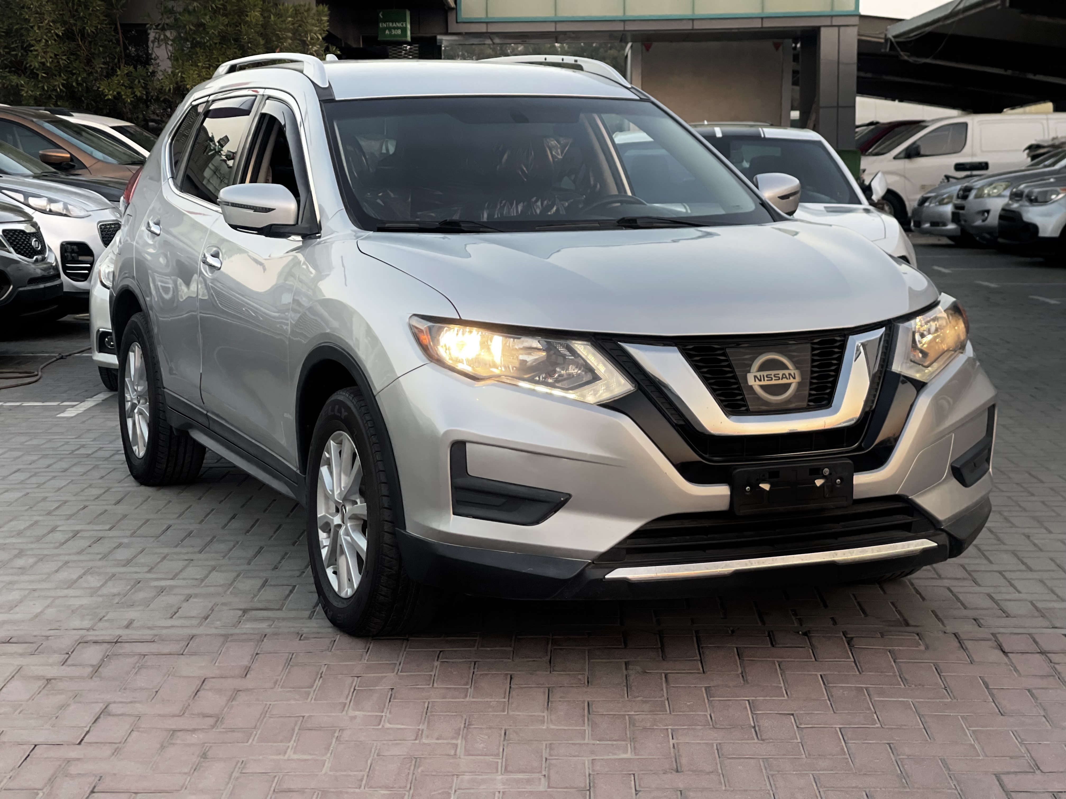 نيسان روج 2017 2L