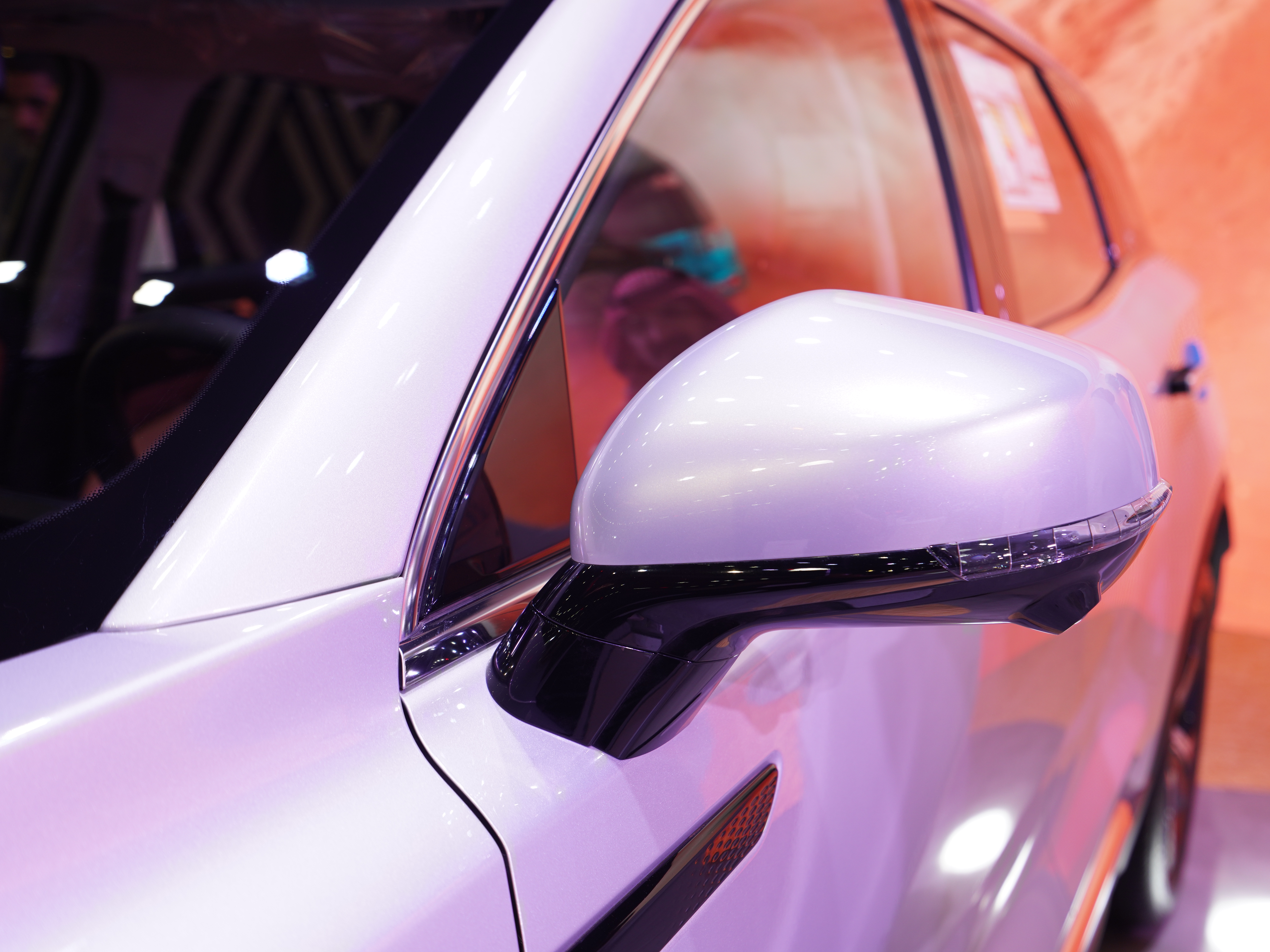 https://gcc-1307444343.cos.accelerate.myqcloud.com/cc/car-image/2fefdee0