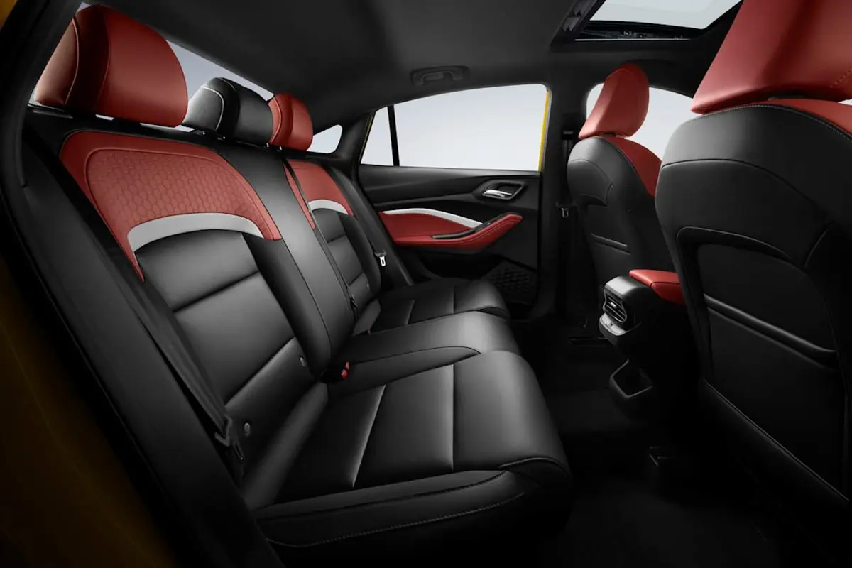 https://gcc-1307444343.cos.accelerate.myqcloud.com/cc/car-image/30dd5d09
