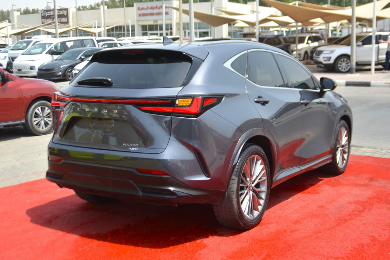 Lexus NX 2024