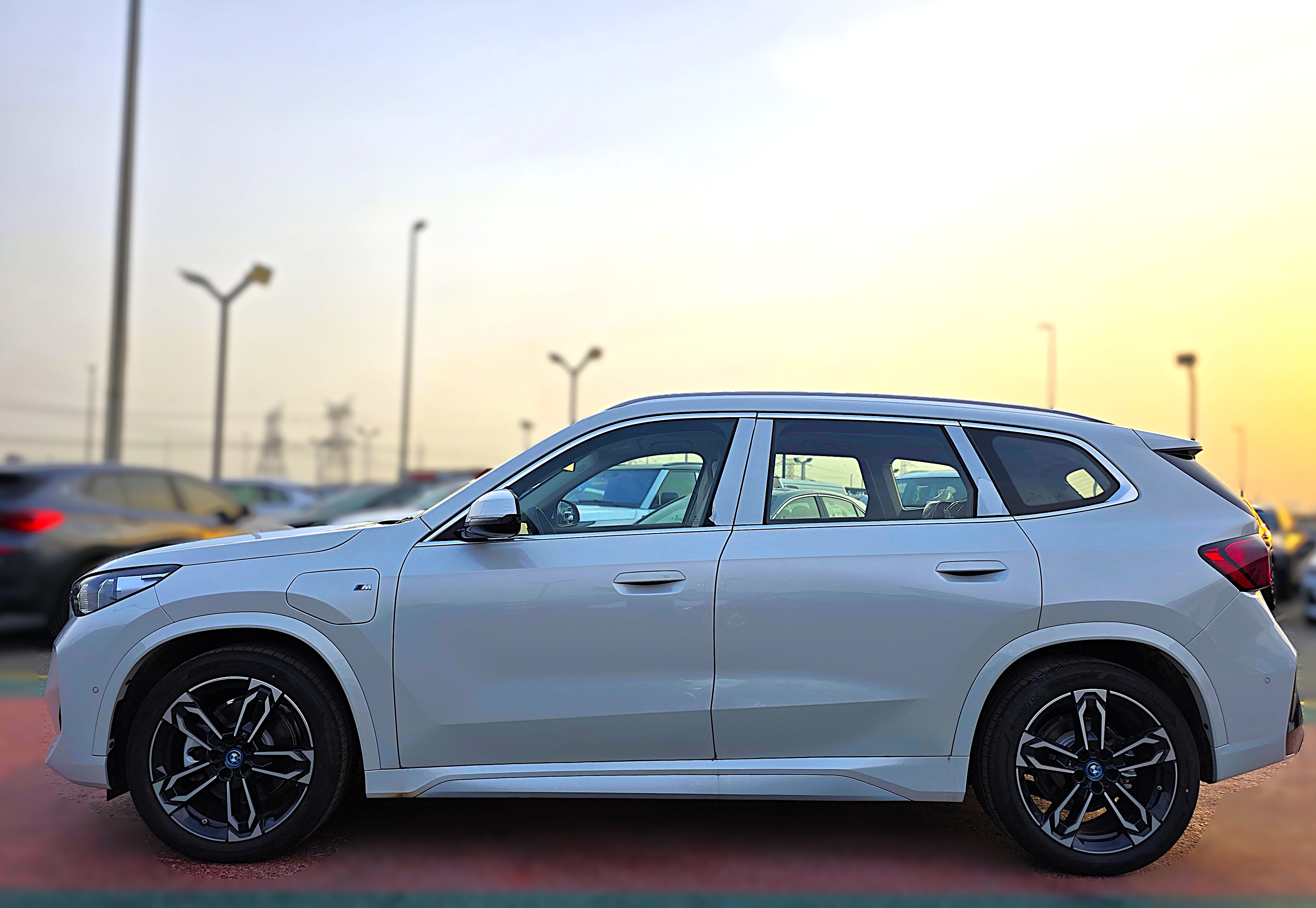 BMW iX1 2025