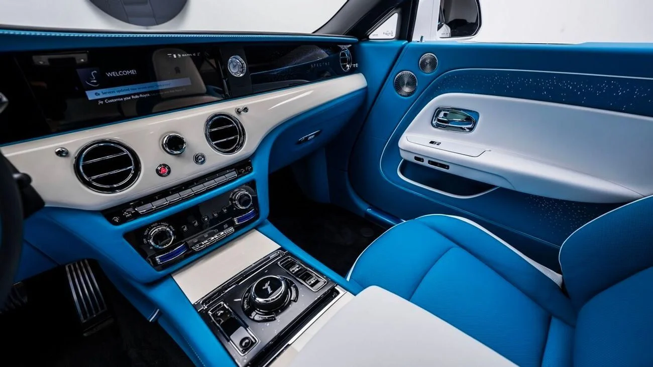 Rolls-Royce Spectre 2025 - GCC - Under Warranty and Service Contract