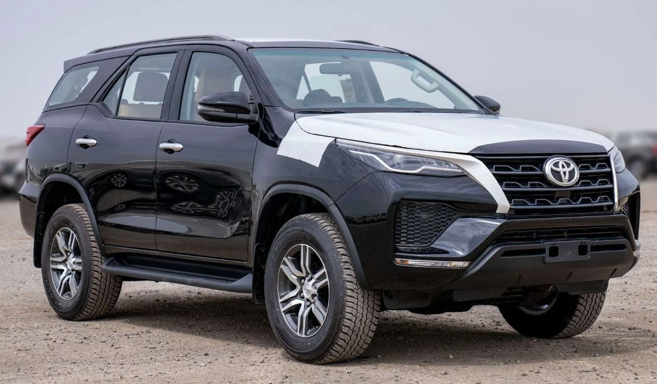 Discover undefined undefined Exterior Interior Images.Find all aspects and details of cars.