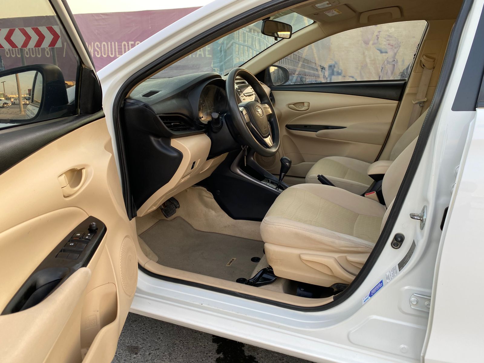 تويوتا يارس سيدان 2022 1.5L