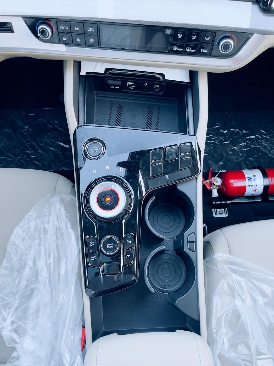 https://gcc-1307444343.cos.accelerate.myqcloud.com/cc/car-image/395583e0