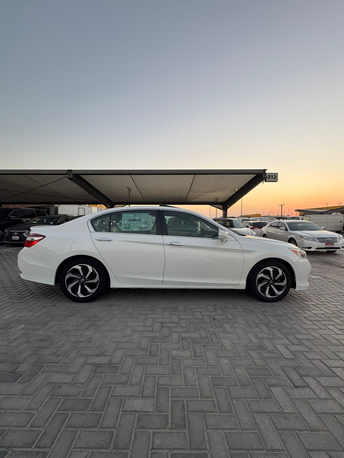 هوندا أكورد 2017