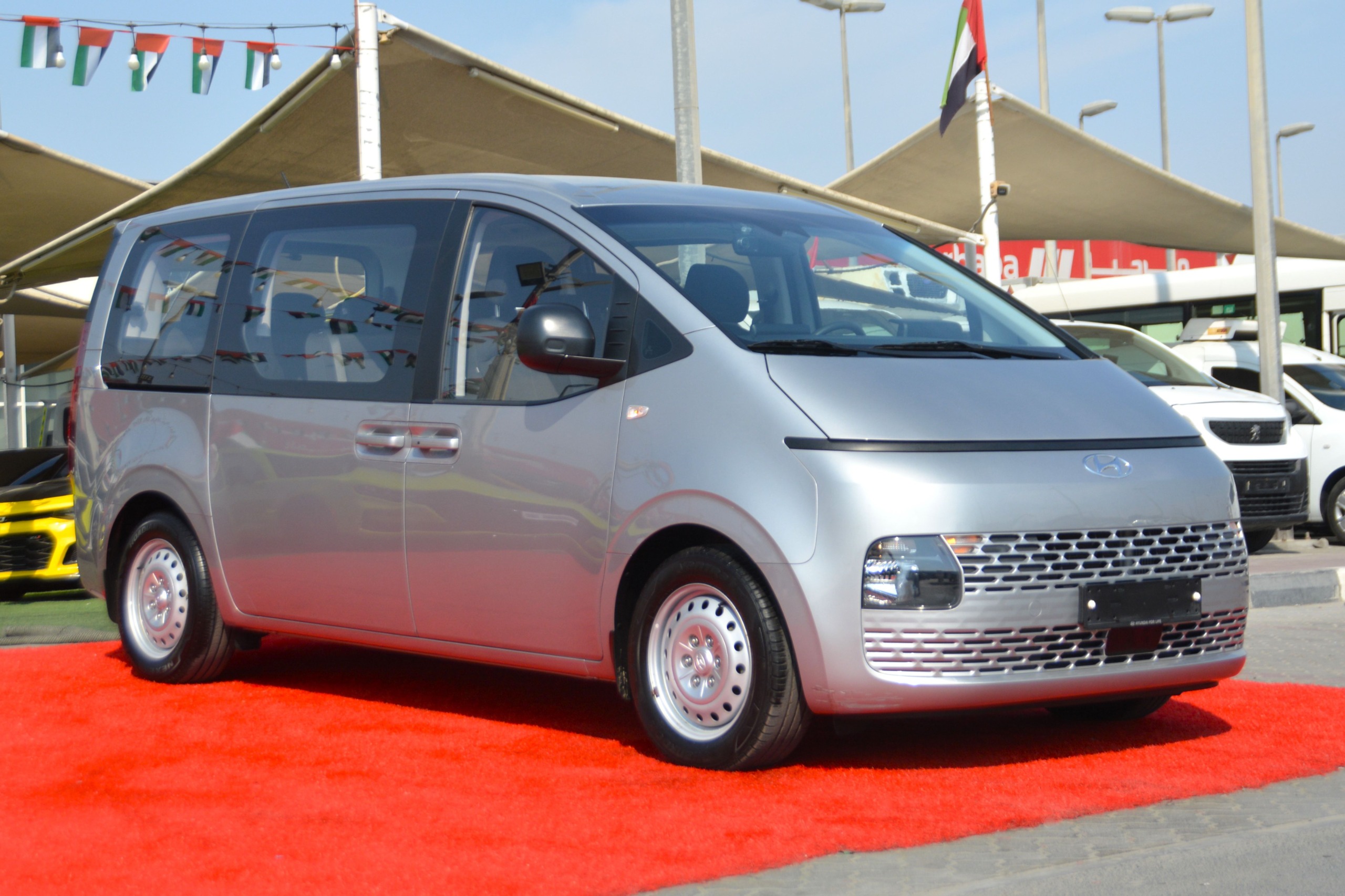 هيونداي ستاريا 2021