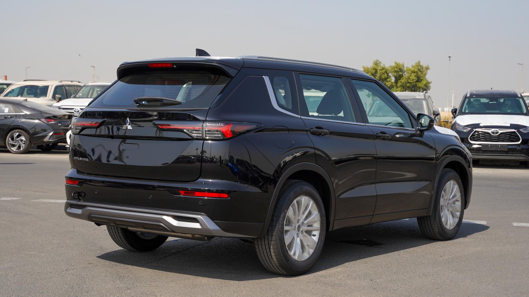 ميتسوبيشي آوتلاندر 2026