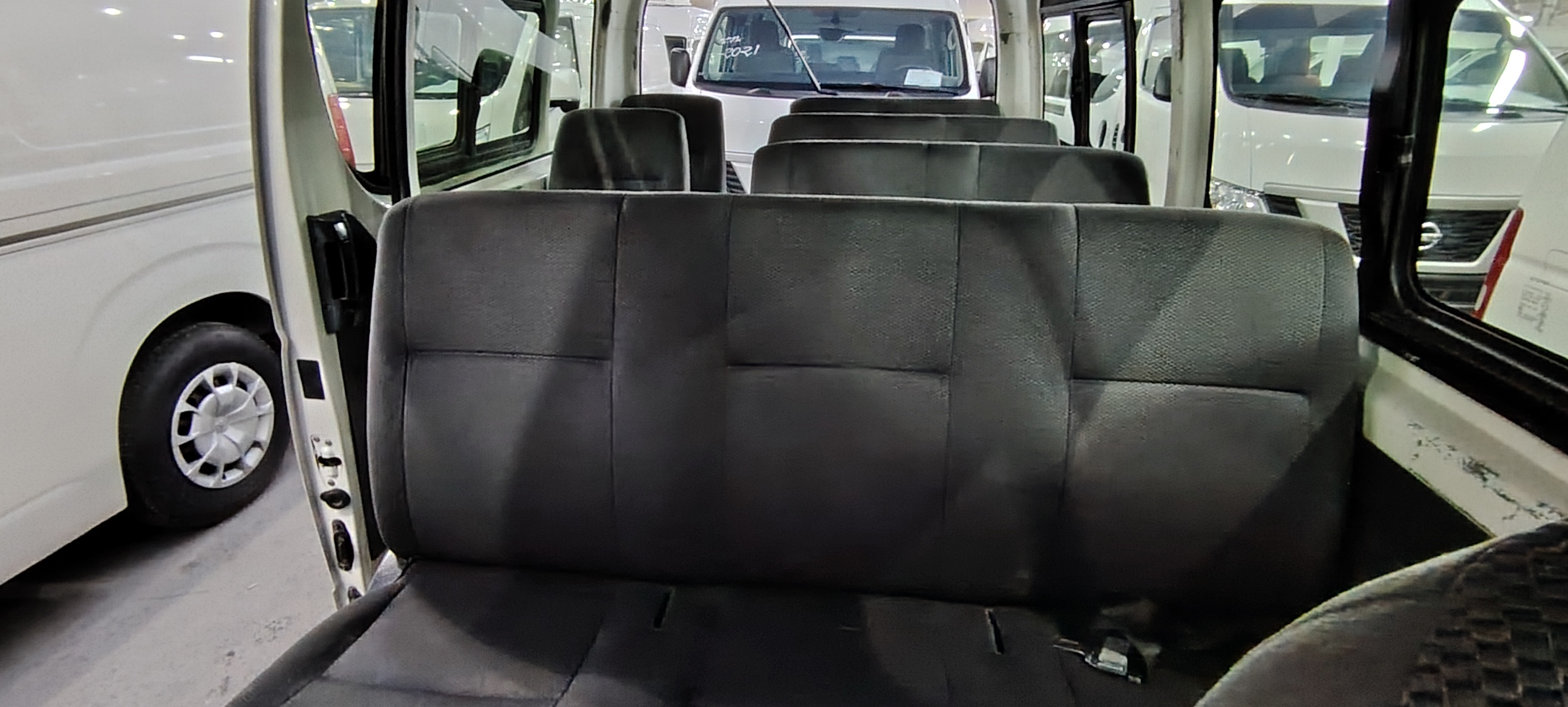 Toyota Hiace 2015 2.7L