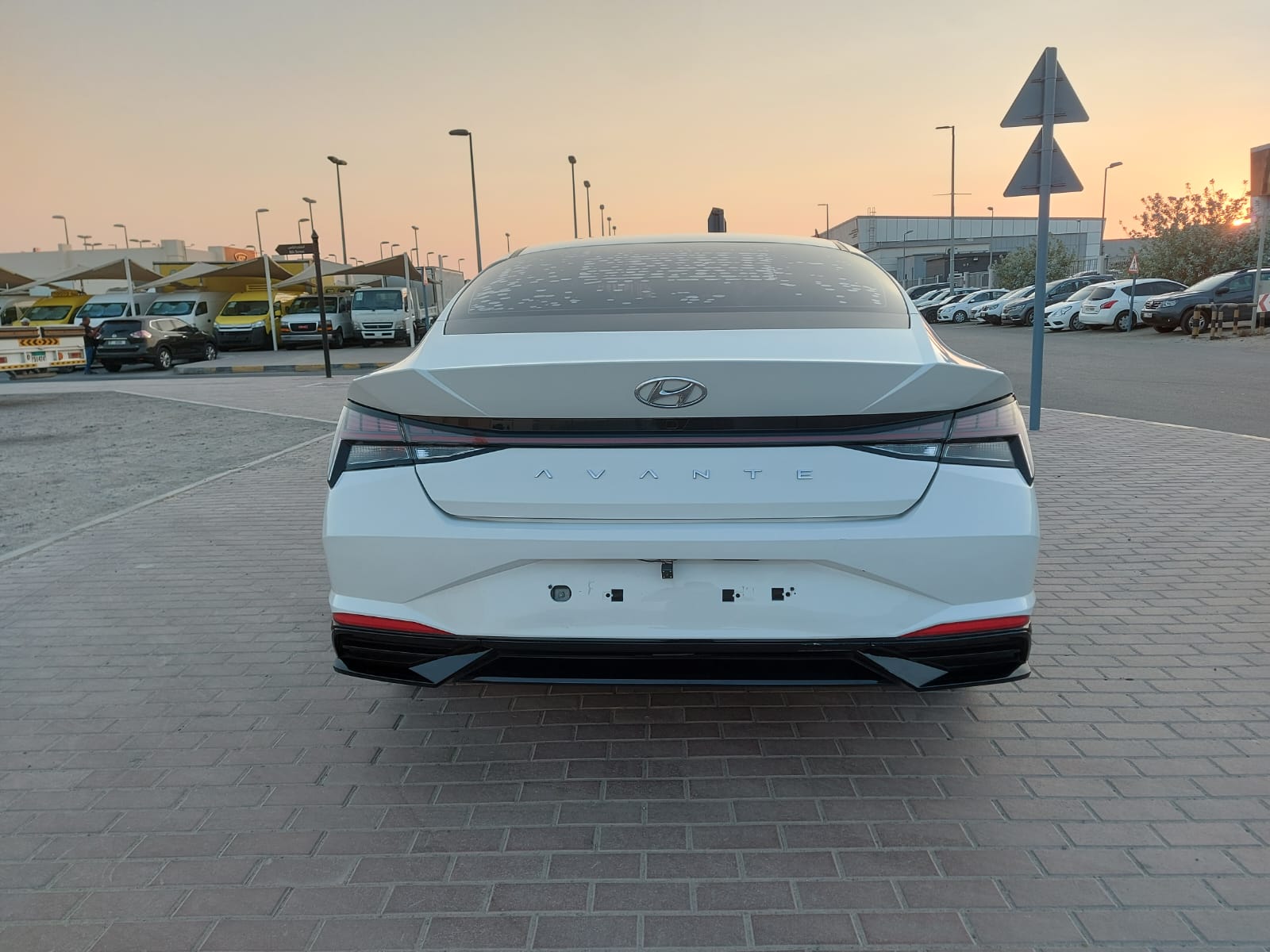 هيونداي افانتي 2021 2000L