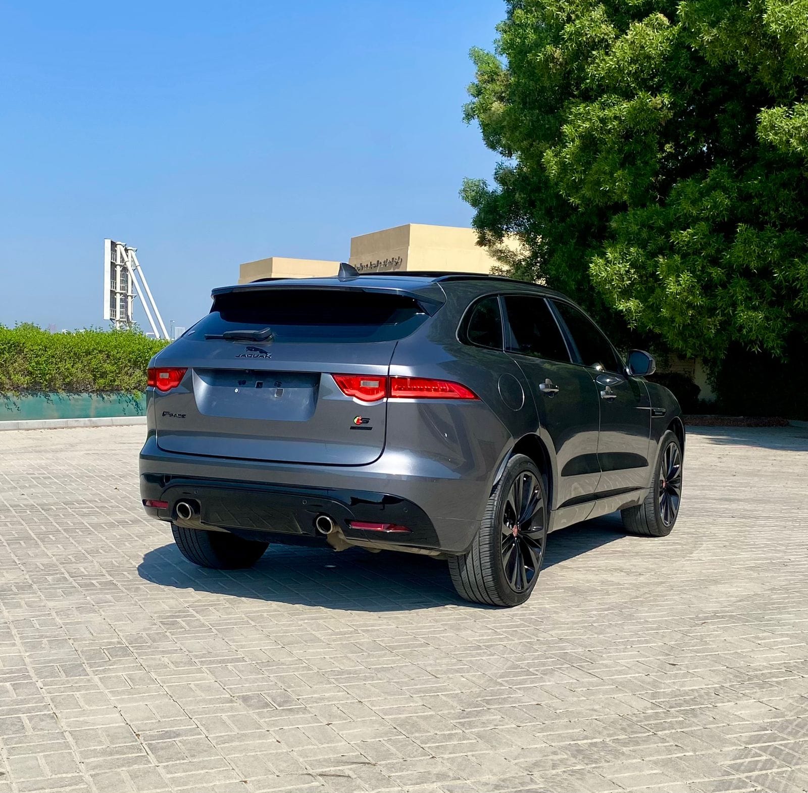 Jaguar F Pace 2017