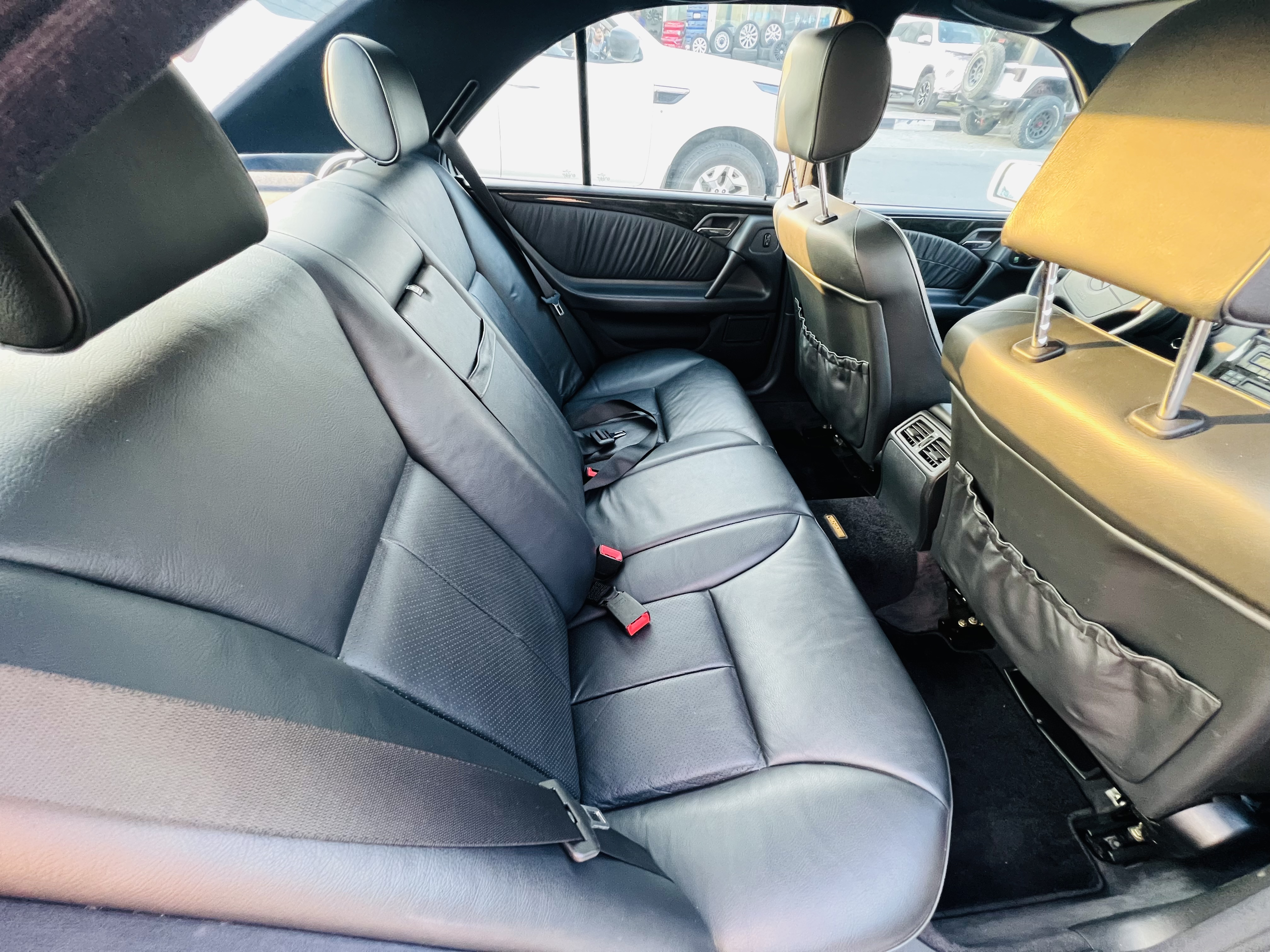 Mercedes Benz E Class 1996 3.2L