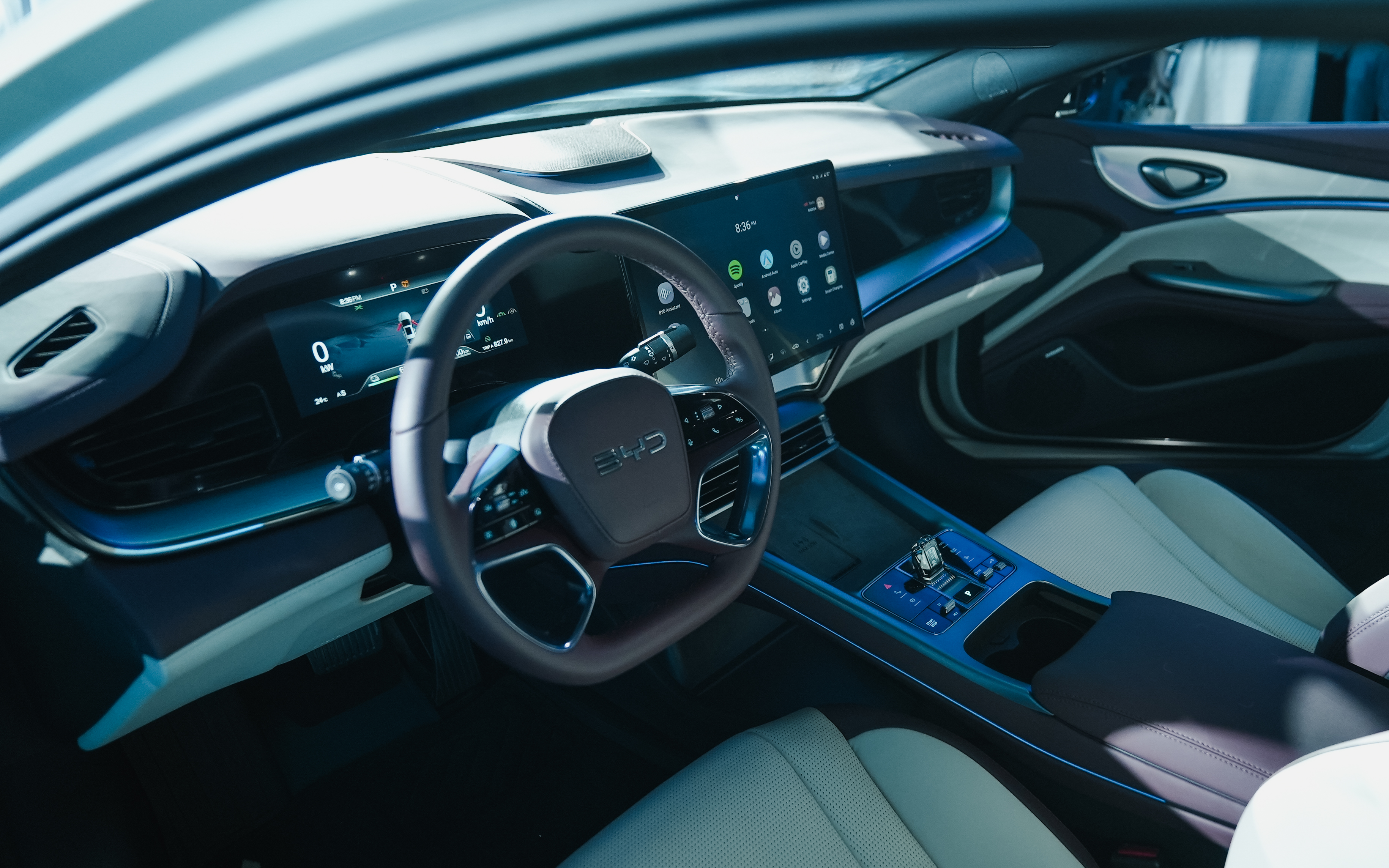 https://gcc-1307444343.cos.accelerate.myqcloud.com/cc/car-image/43b04621