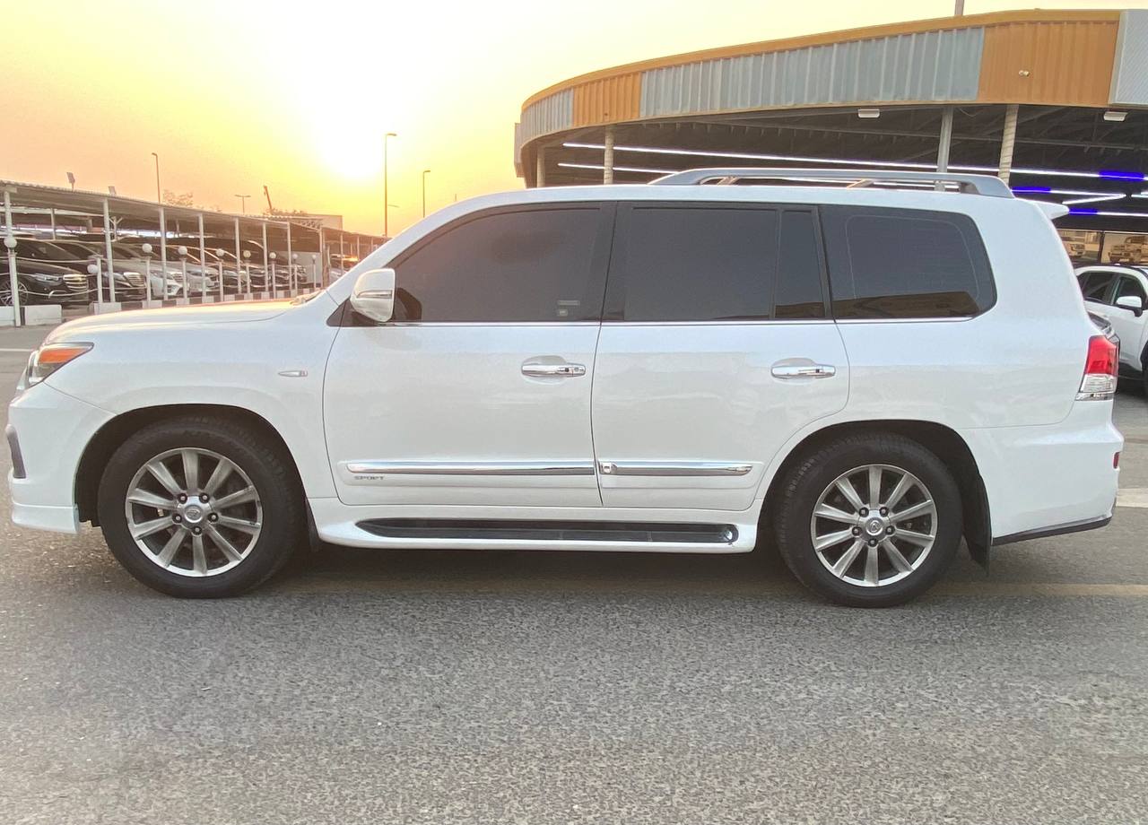 Lexus LX 2011 5663L