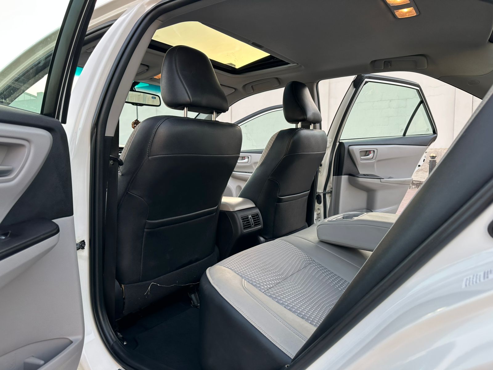Toyota Camry 2016 2500L