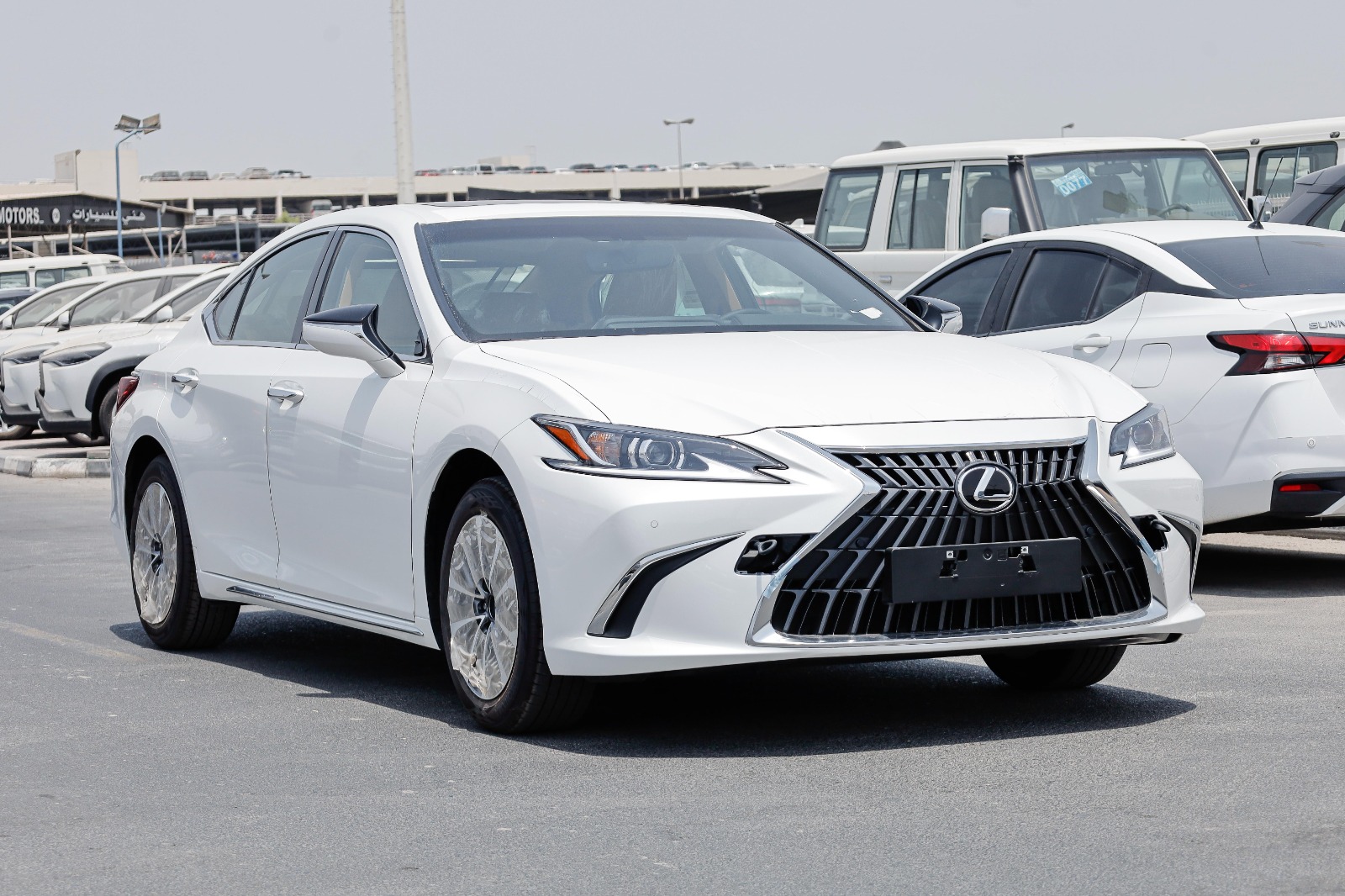 لكزس ES 2025 2.5L