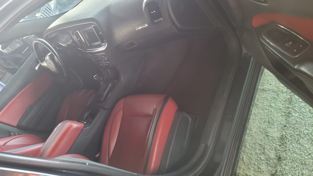 دودج تشارجر 2018